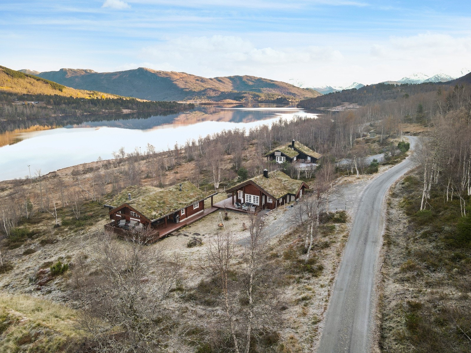 Vinterbrøytet vei helt frem til adkomsten. Galleribilde
