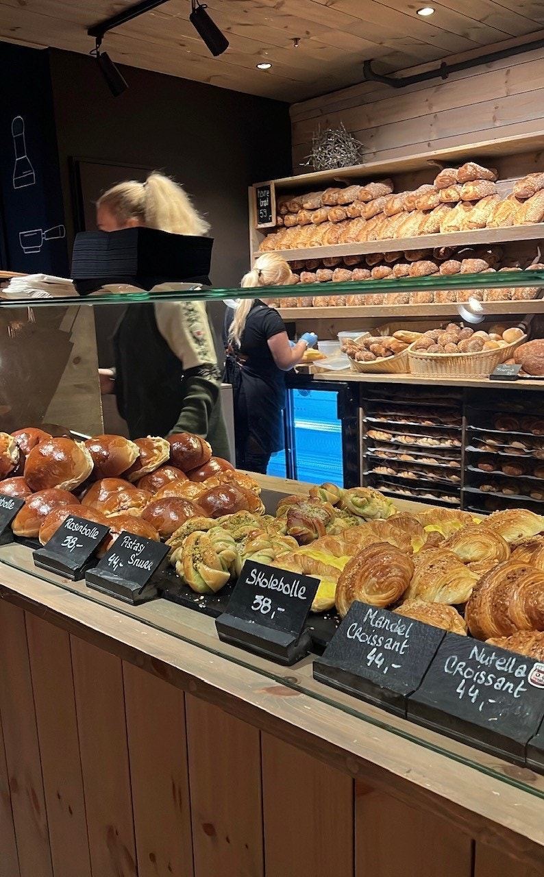 Mulighet til å kjøpe nydelige bakevarer i gangavstand fra leiligheten. (Rabatterte priser gjennom Owners Club) Galleribilde