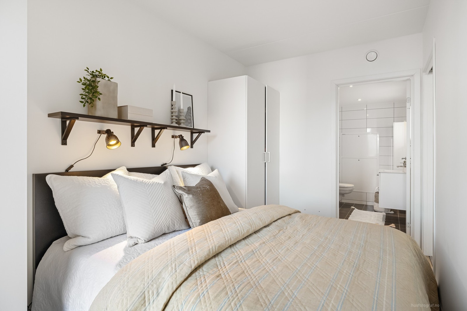 Hovedsoverom med direkte adkomst til bad Galleribilde