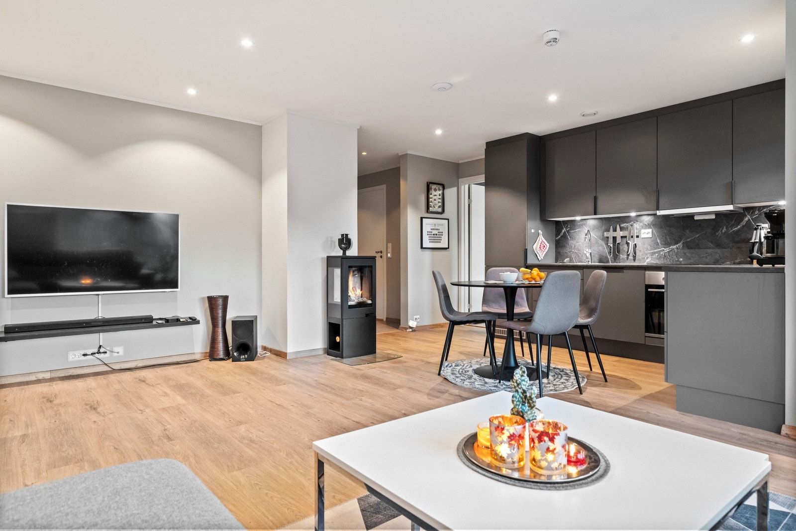 Leiligheten har balansert ventilasjon med varmegjenvinning. Galleribilde