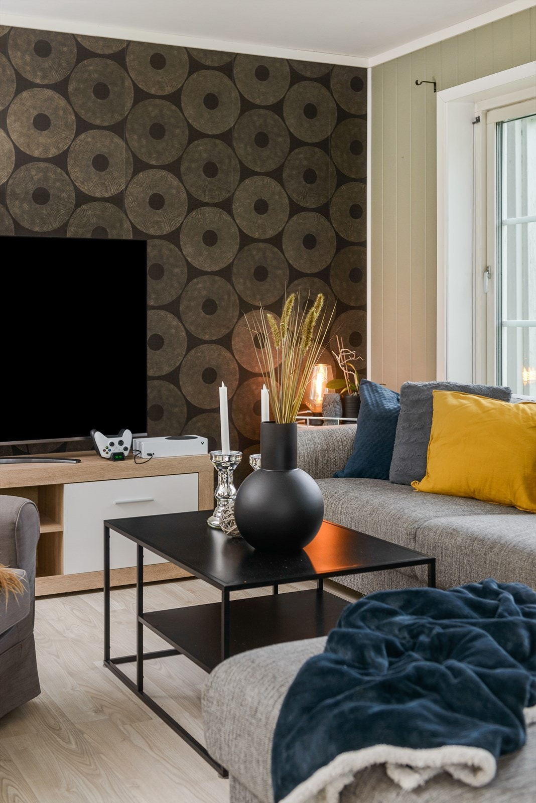 Nyt kaffekoppen i sofaen... Galleribilde