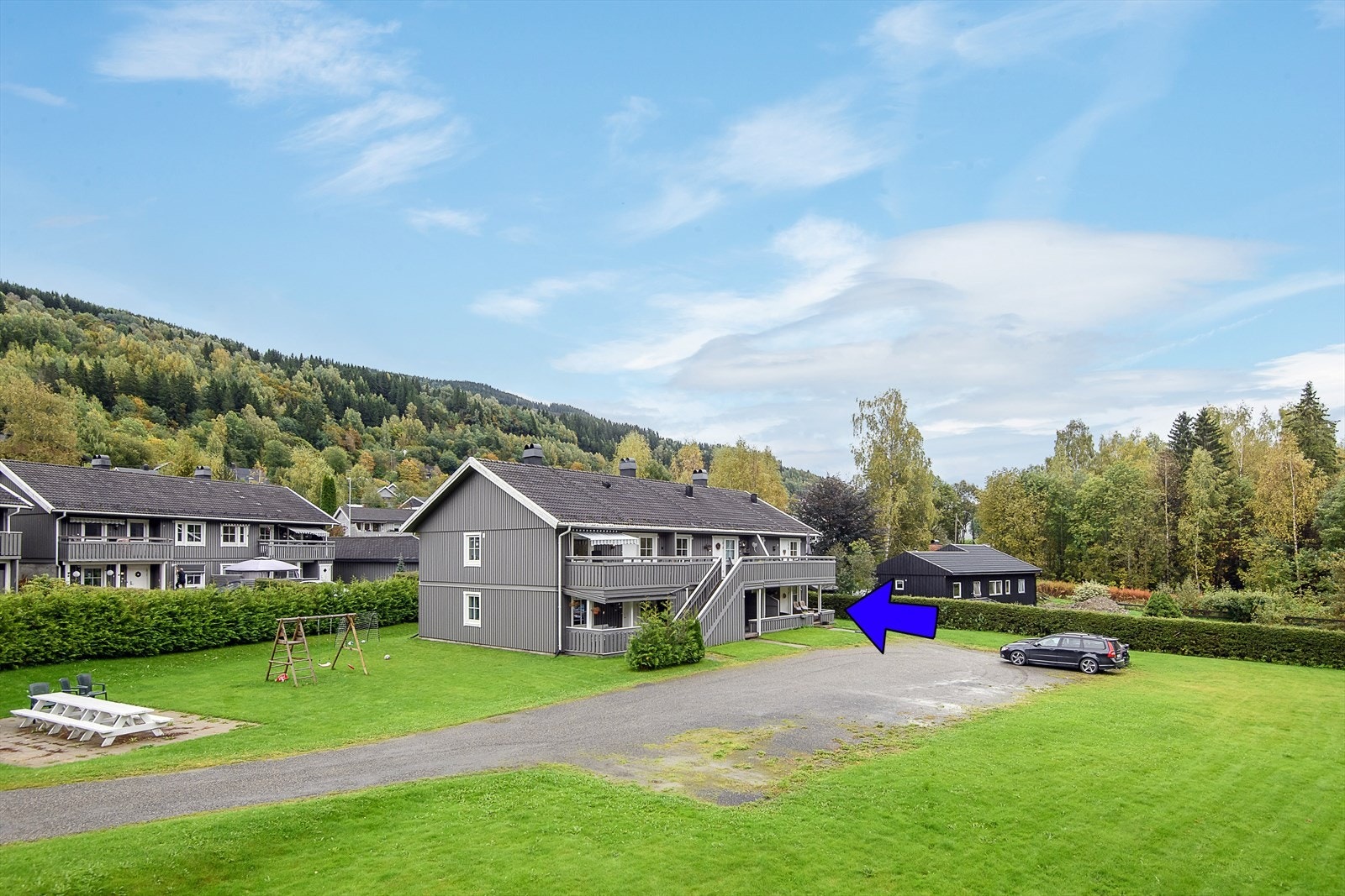 Selveiet leilighet på bakkeplan i rolig og naturskjønt beliggende sameie på Fåberg Galleribilde