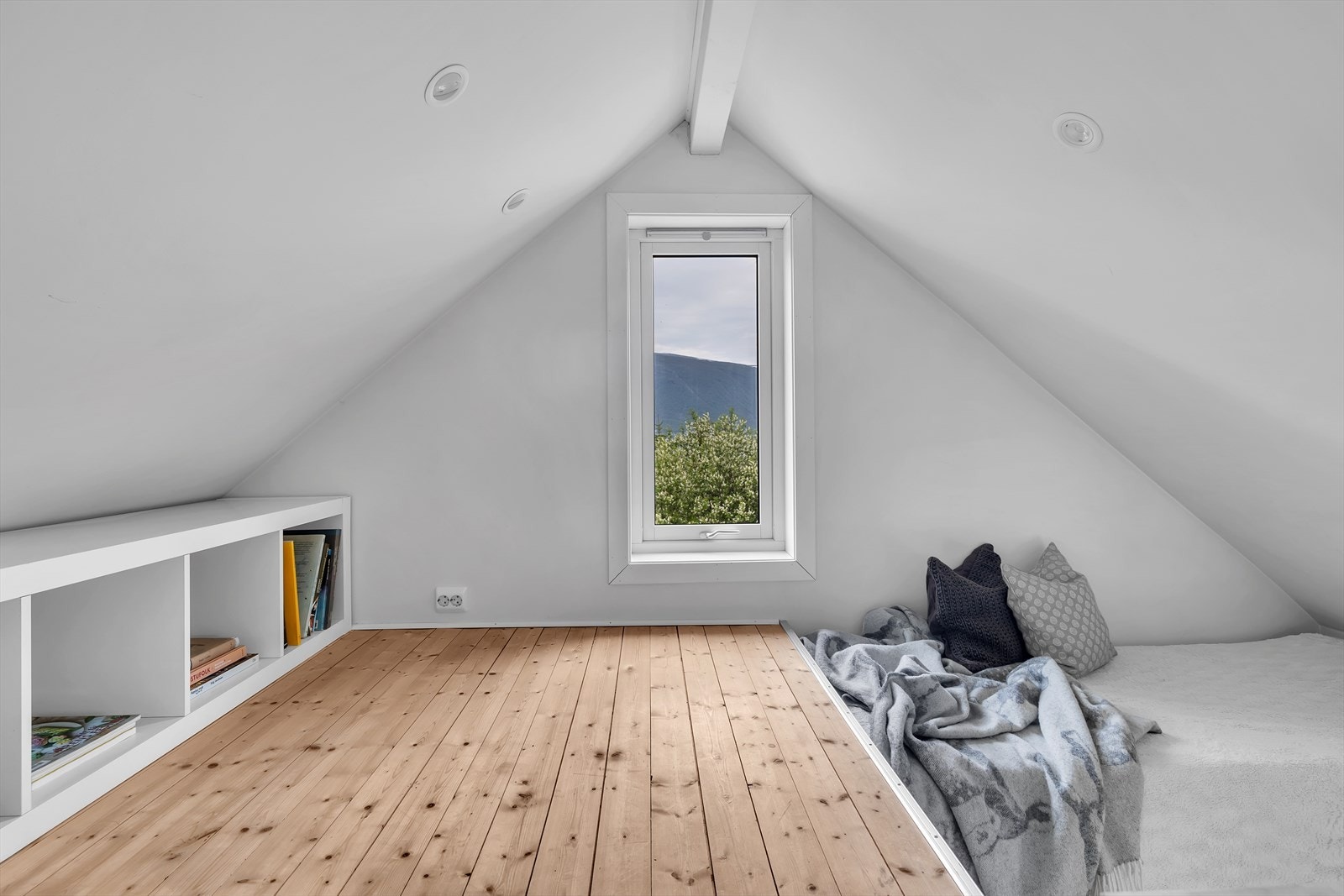 Lesekrok, bibliotek eller ekstra lagring? Galleribilde