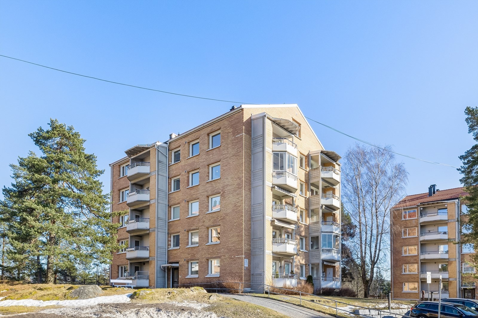 Leiligheten ligger i attraktivt, rolig og veletablert boligområde på Lambertseter / Bergkrystallen. Galleribilde