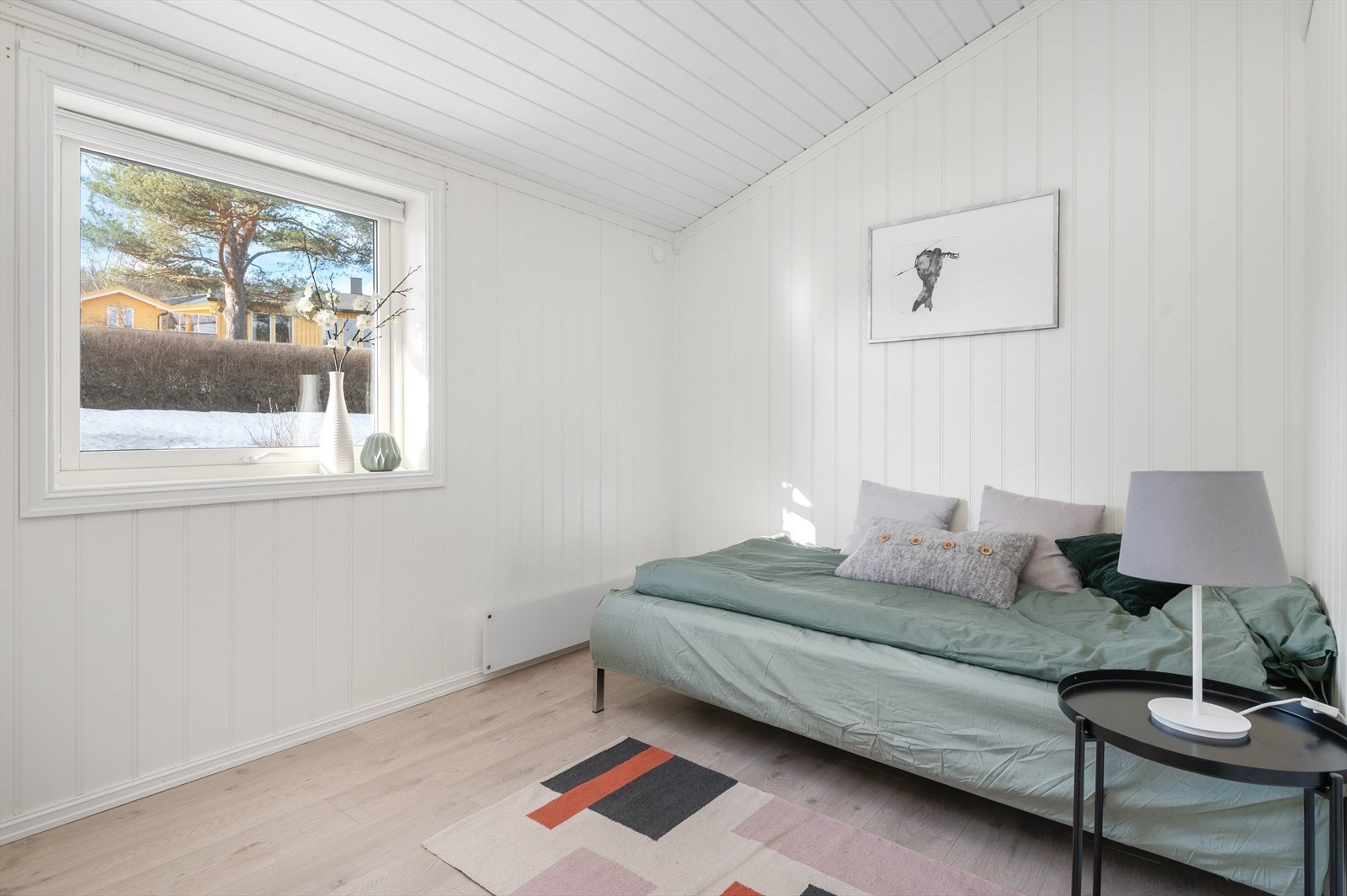 To av soverommene har skråhimling. Galleribilde