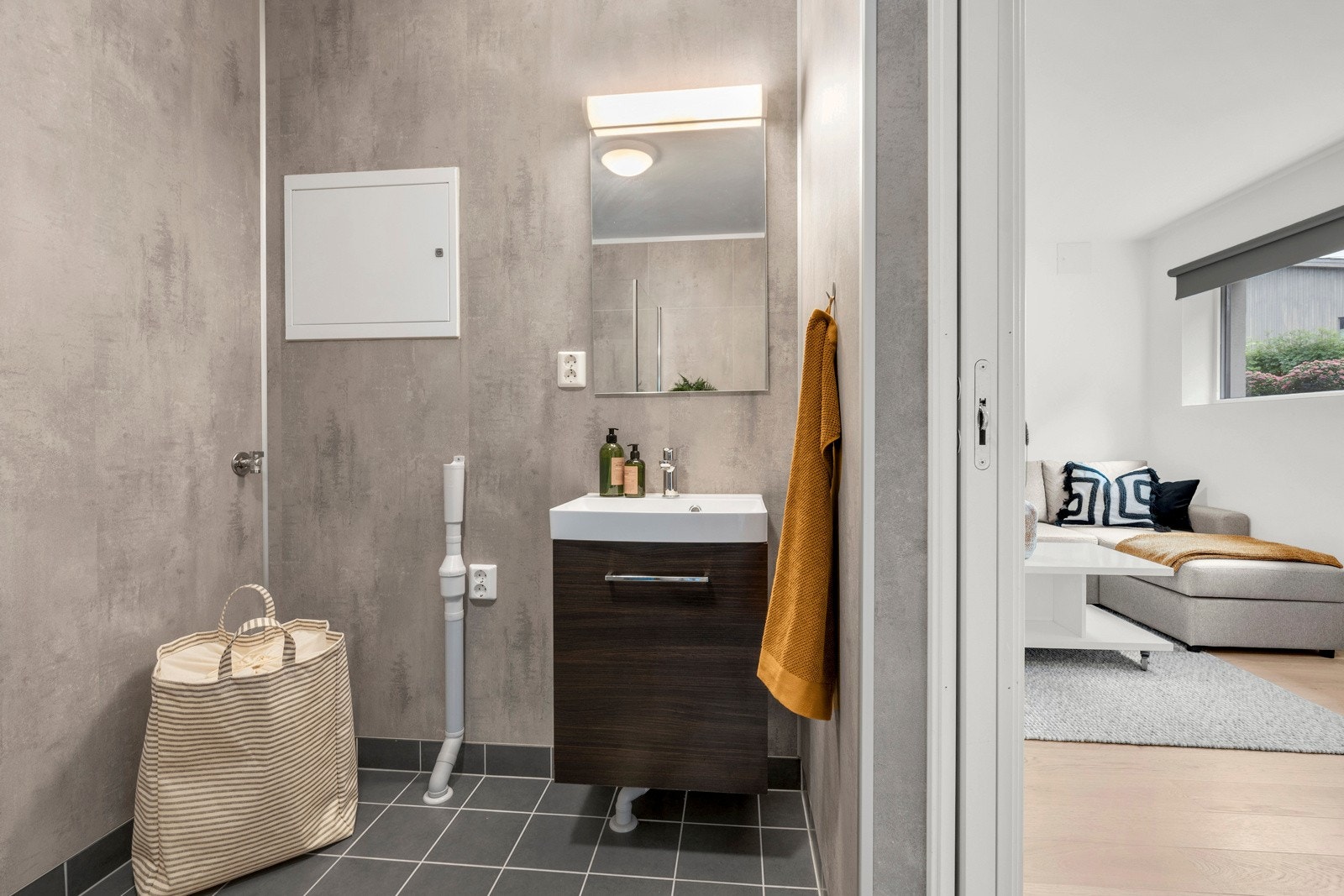 Bad i hybelleilighet Galleribilde