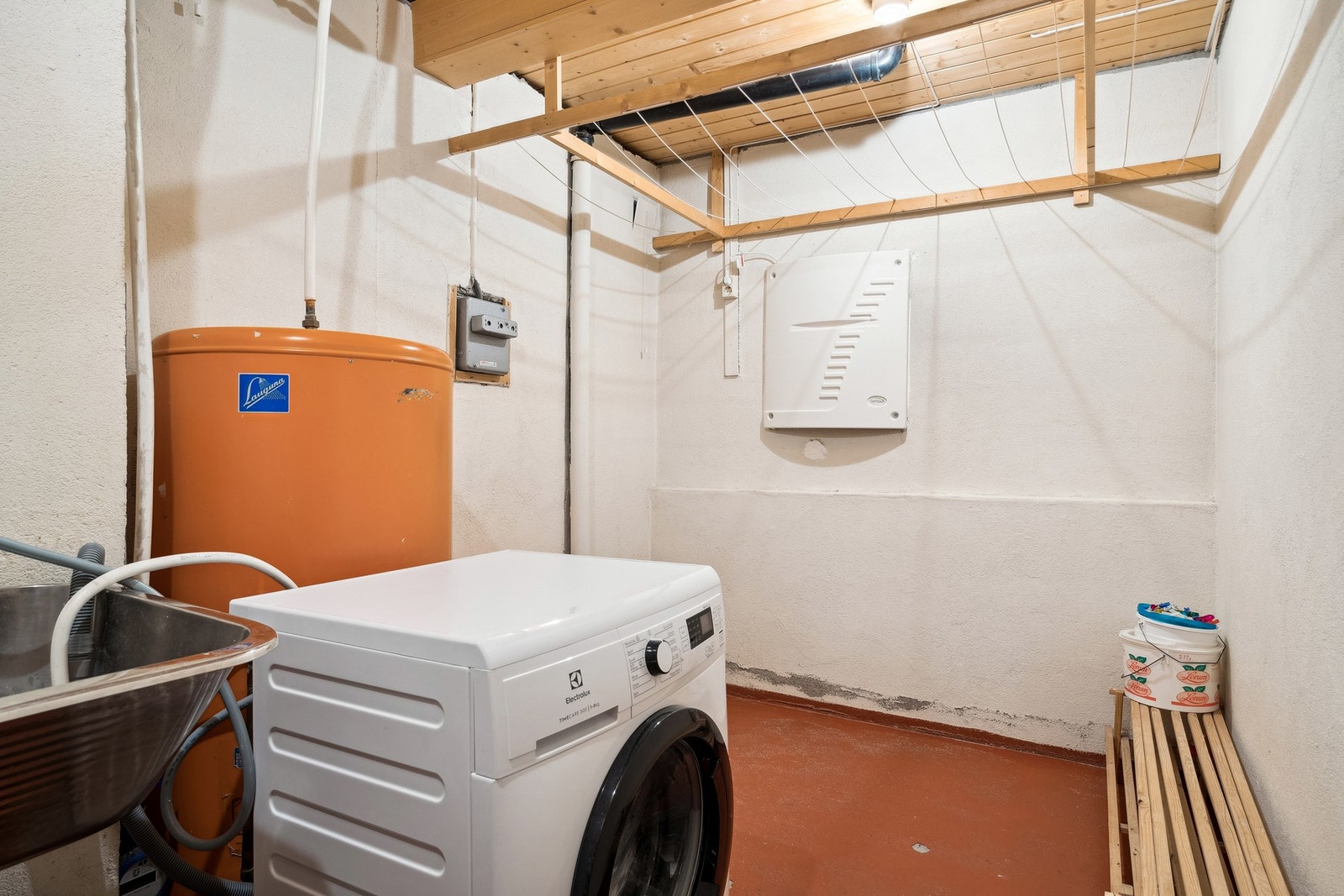 Vaskerom Galleribilde