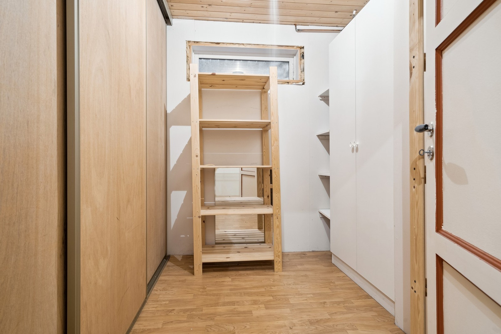 Bod/garderoberom Galleribilde