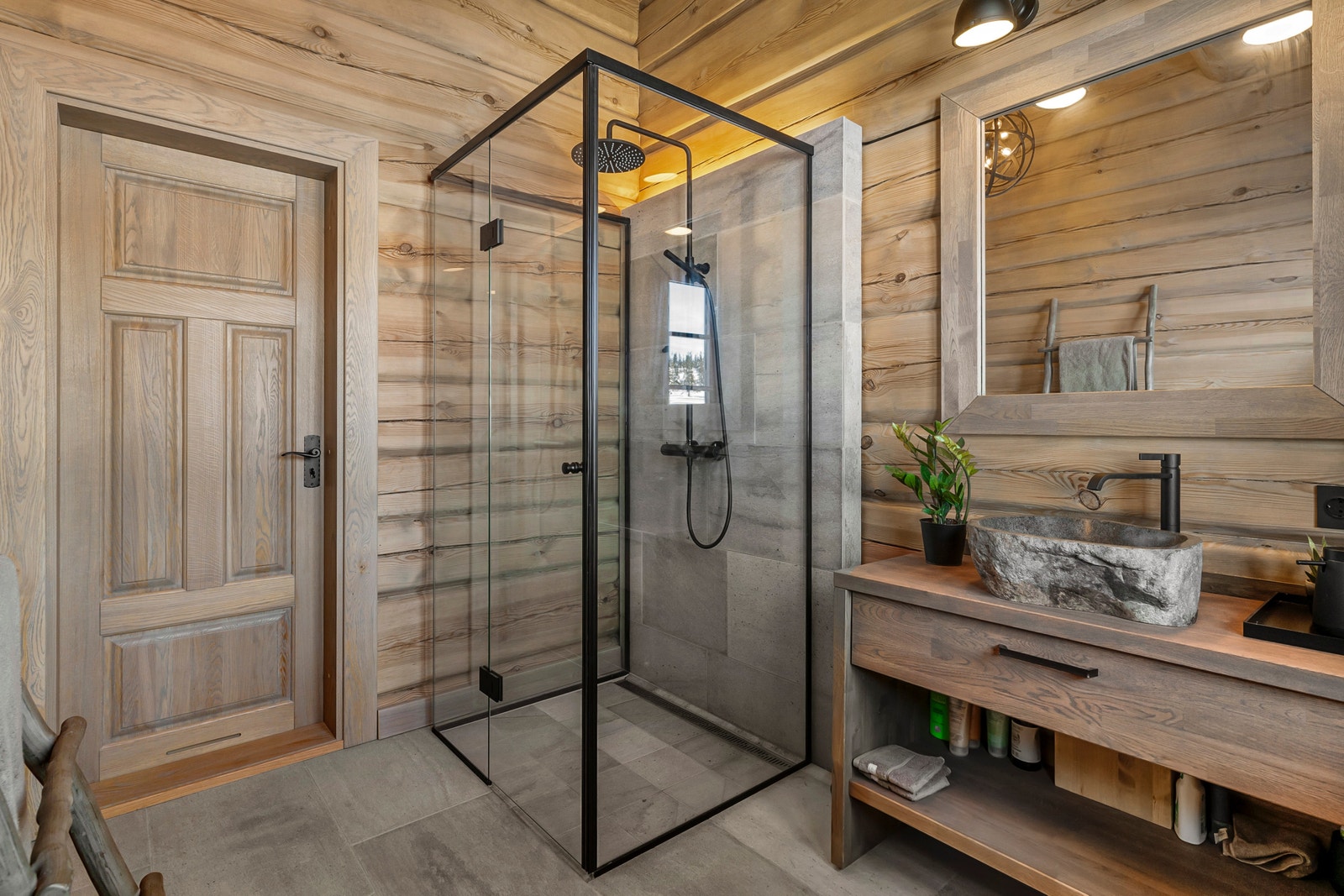 Eksempel fra møblert hytte hovedbad. Galleribilde