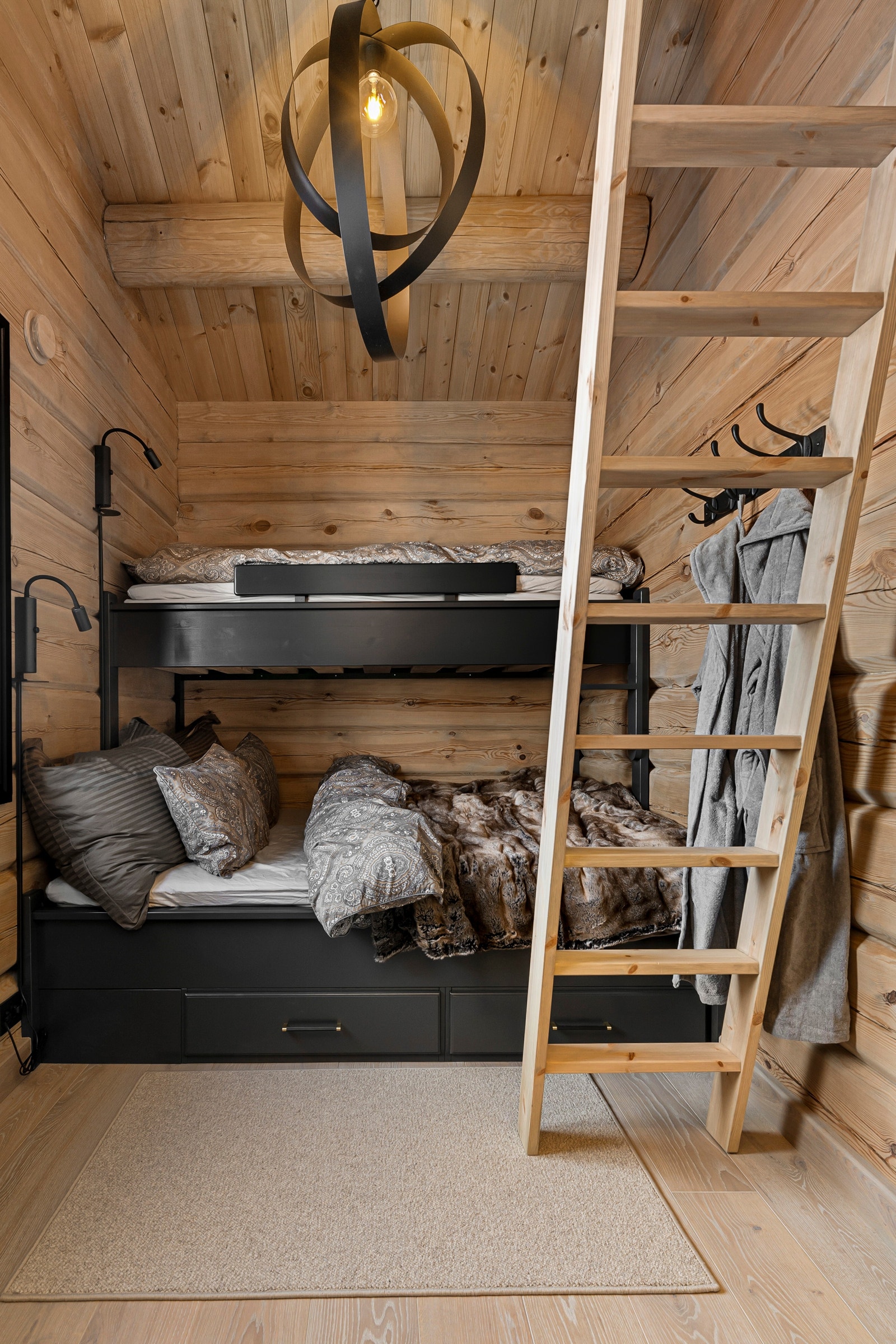 Soverom fra møblert tilsvarende hytte. Galleribilde