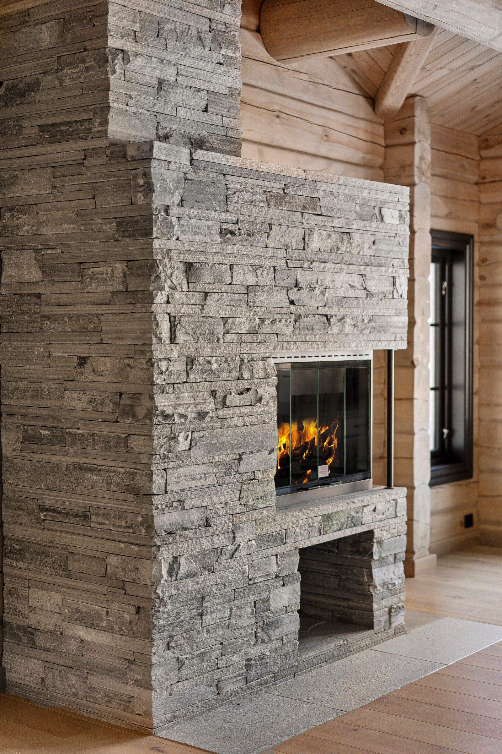 Kjøkkenpeisen med vednisje. Galleribilde