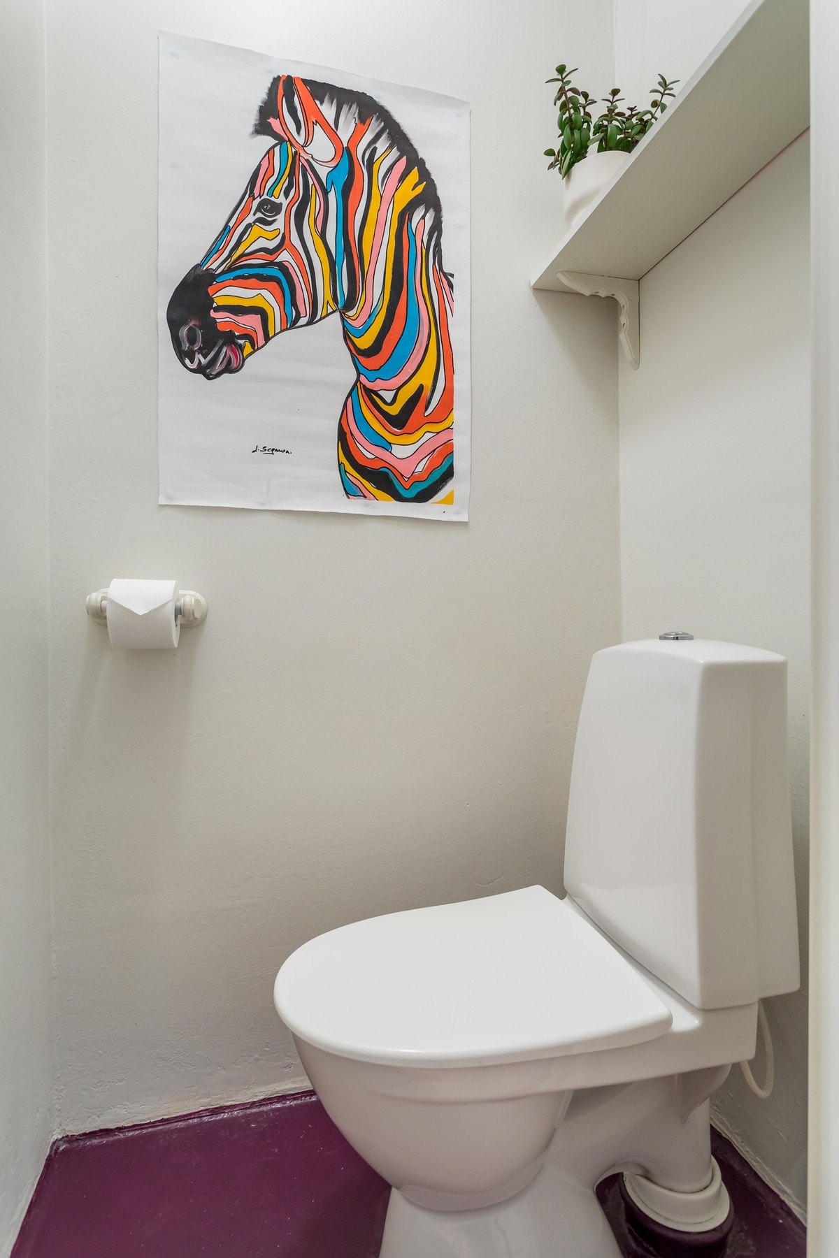 Praktisk toalettrom i tilknytning til gang. Galleribilde