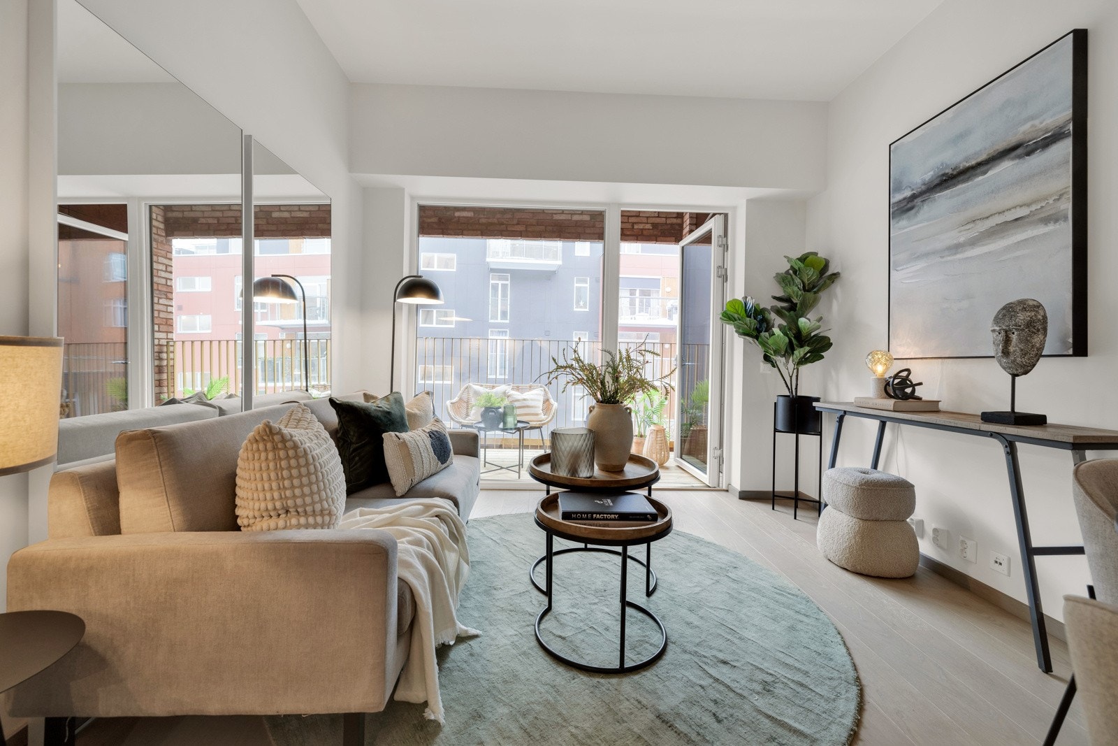 Rålekker og eksklusiv 2-roms i 5. etasje med balkong på 5 m². Galleribilde