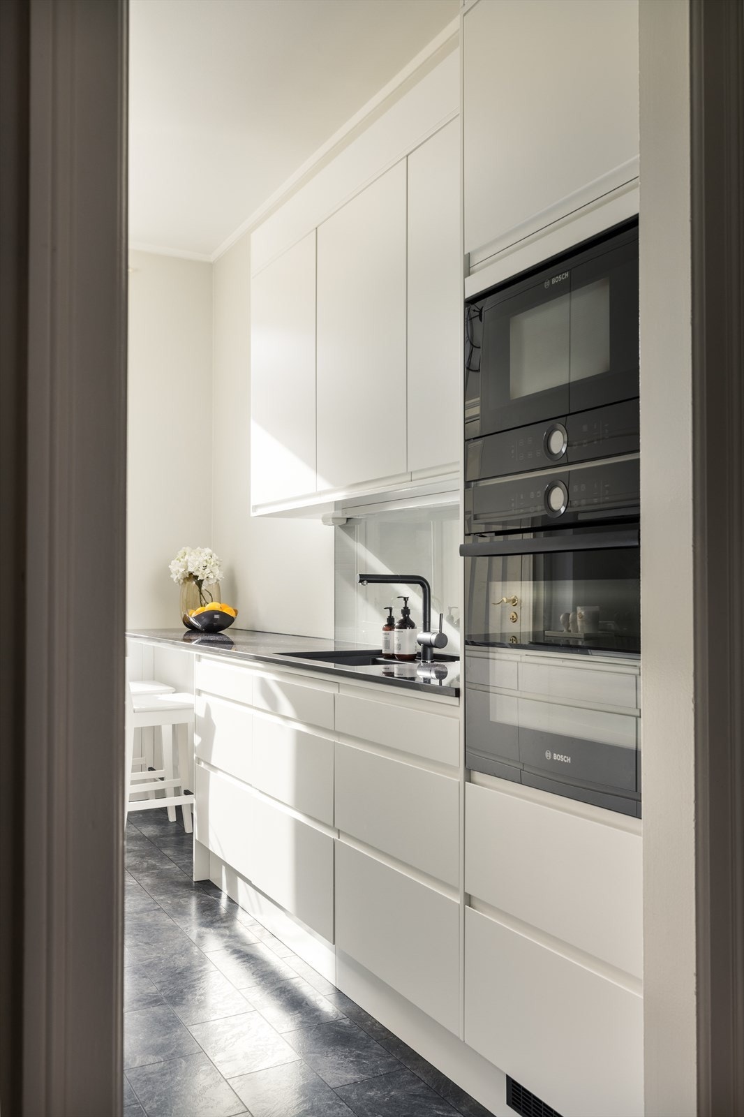 Rålekkert Epoq kjøkken fra 2021 gjør matlagingen til en lek! Galleribilde