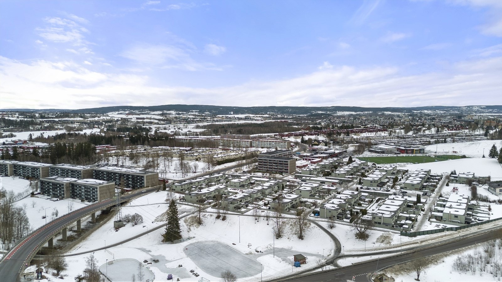 Områdebilde av Skjetten på vinterstid. Galleribilde