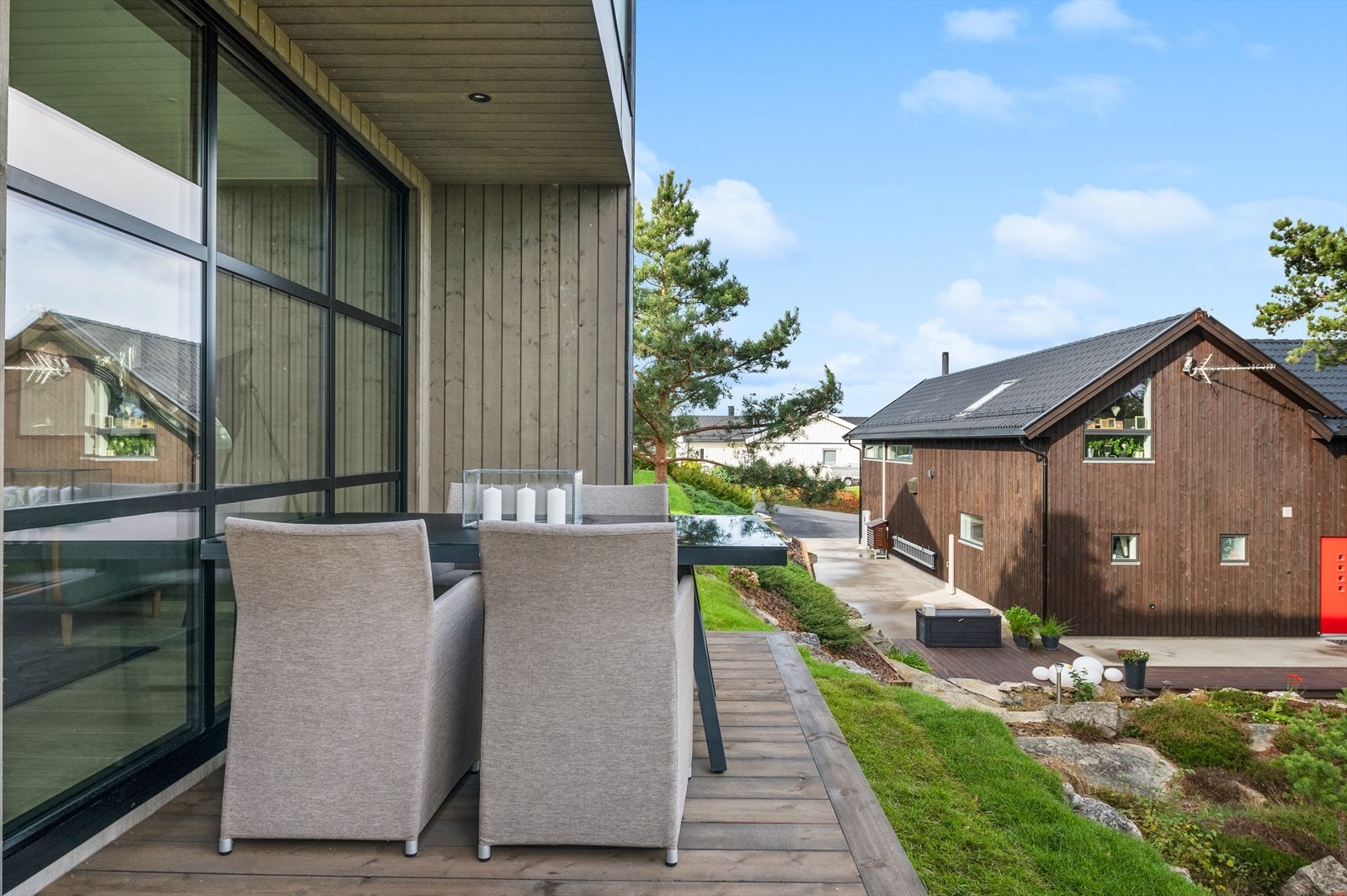 Uteplass mot nord Galleribilde