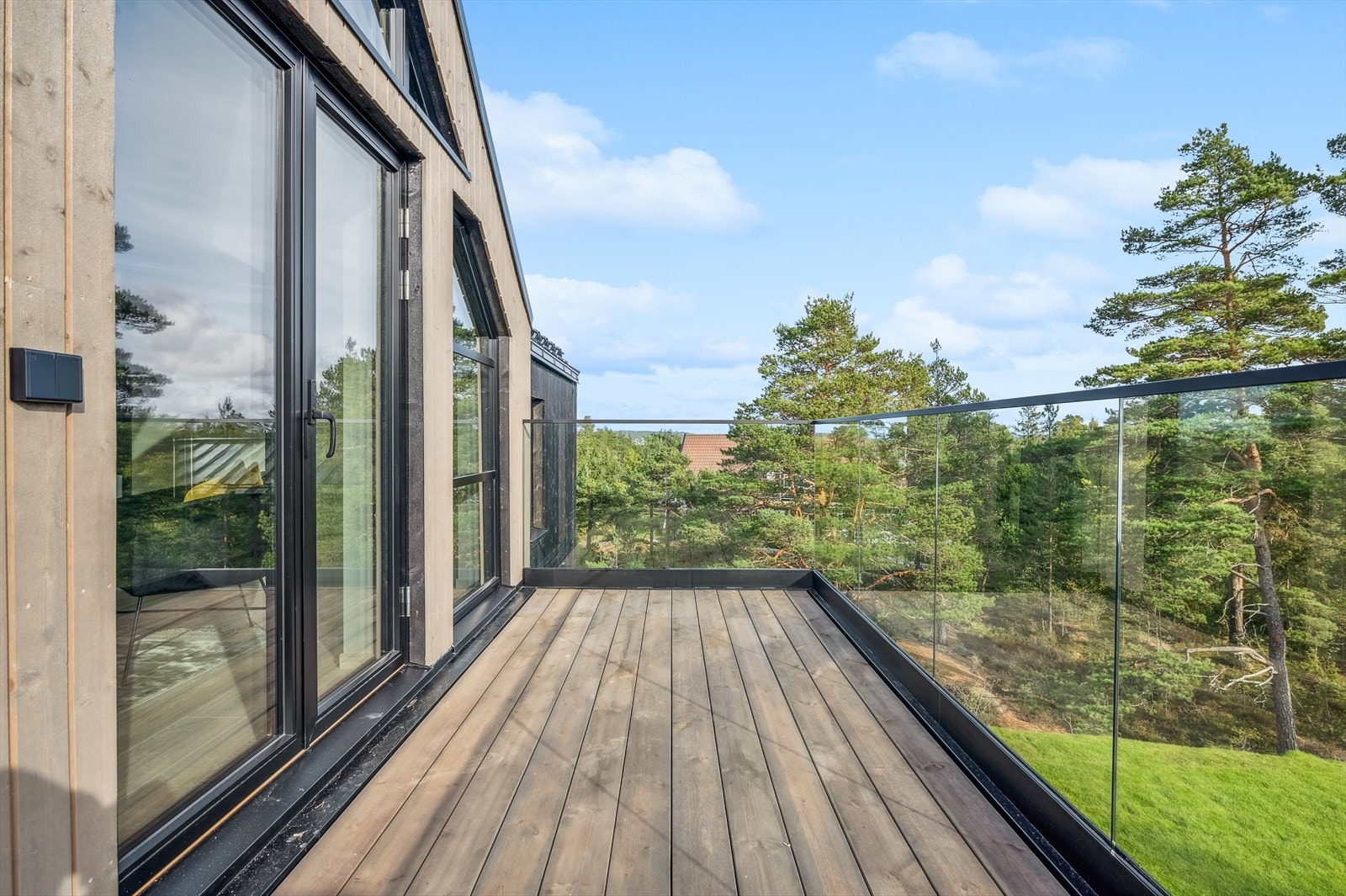 Veranda utenfor loftstue Galleribilde