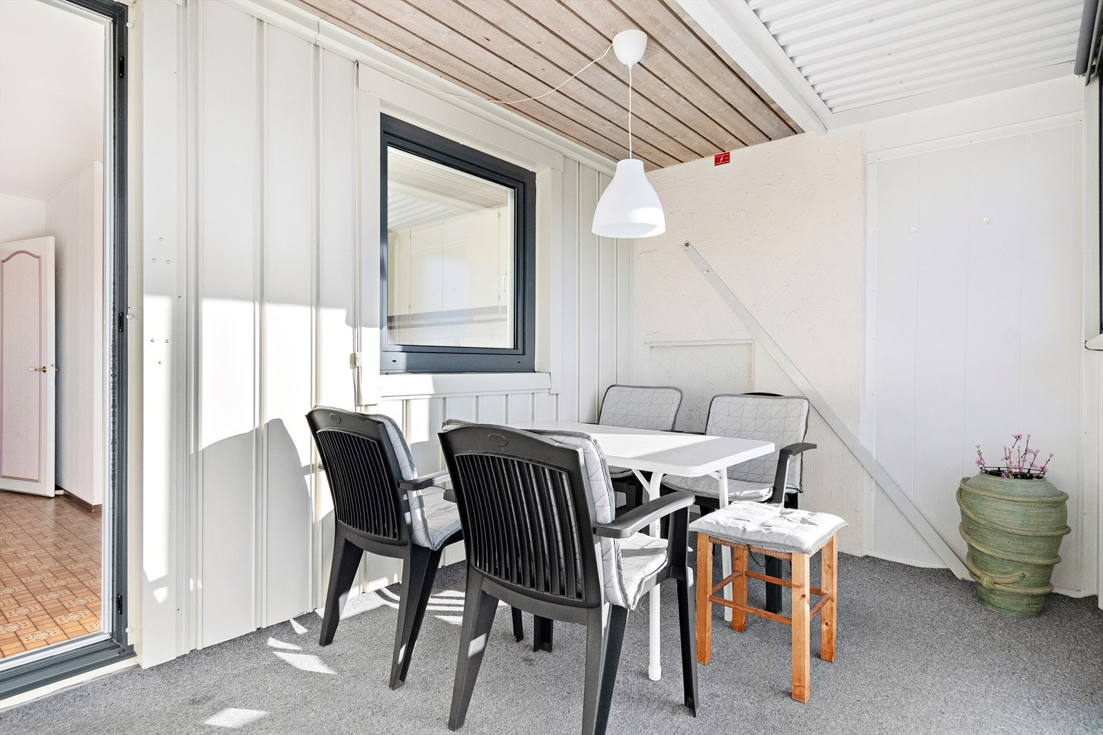 Balkongen er ca 11 m² Galleribilde