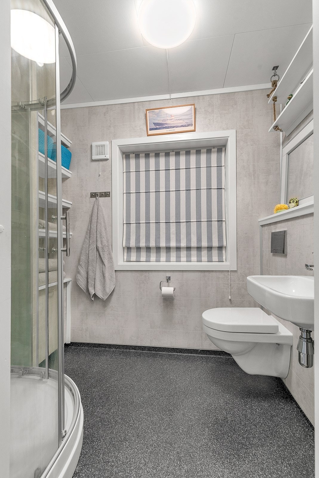 Pent baderom som ble oppusset i 2015. Galleribilde