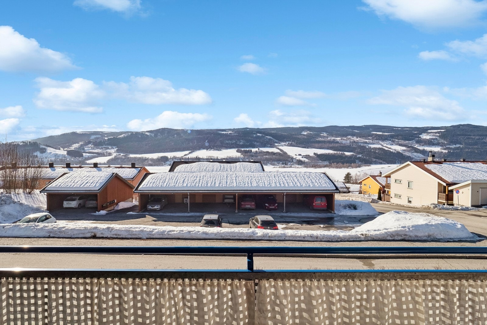 Her kan solfylte dager nytes med flott utsikt. Galleribilde