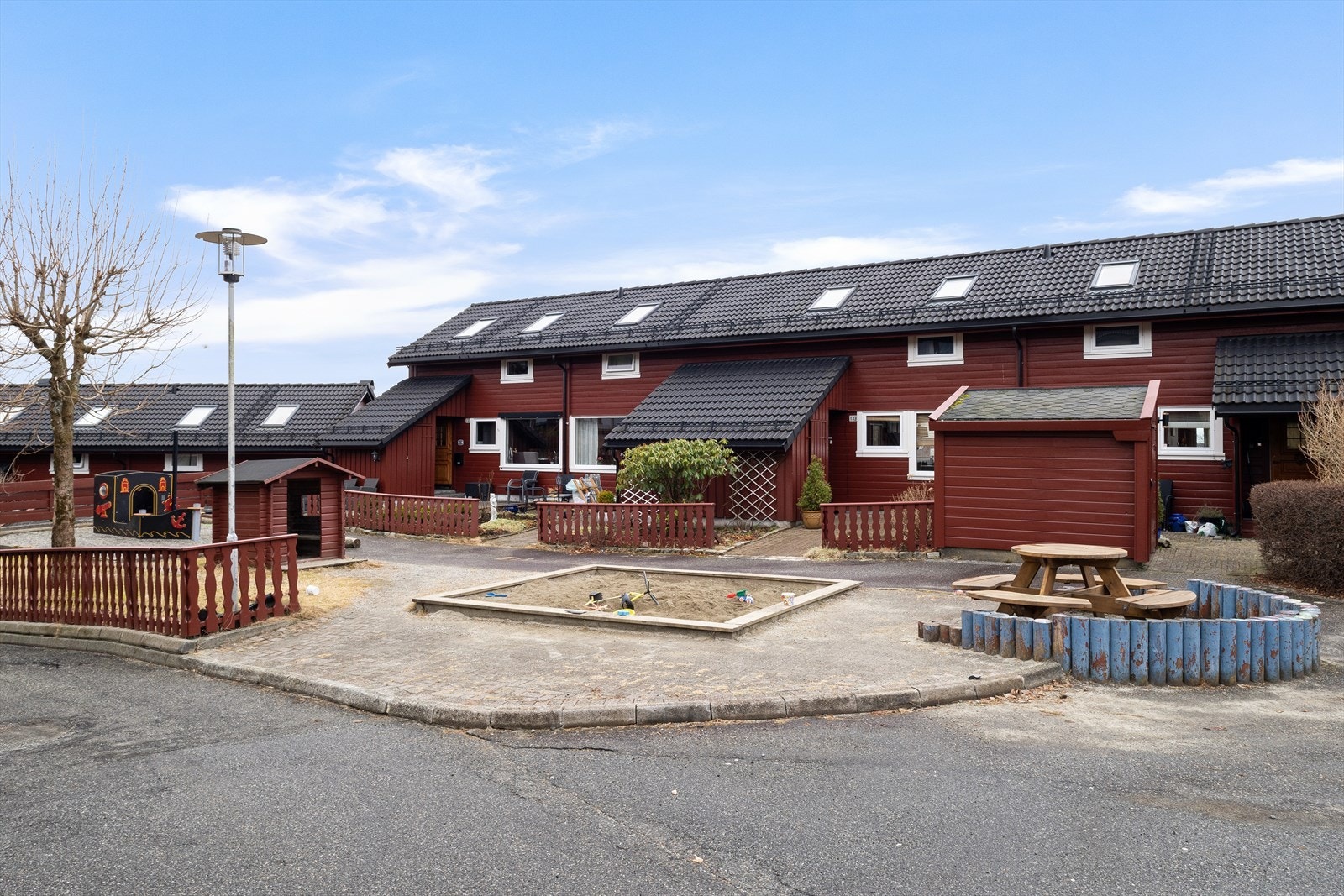 Lekeplasser i borettslaget Galleribilde