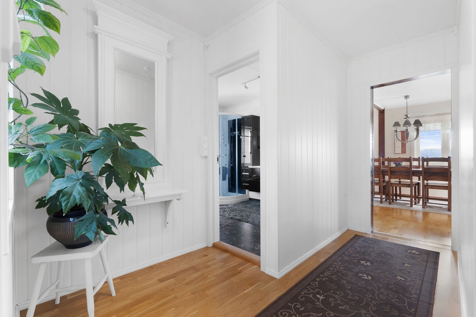 Vi tar turen videre inn på badet :) Galleribilde