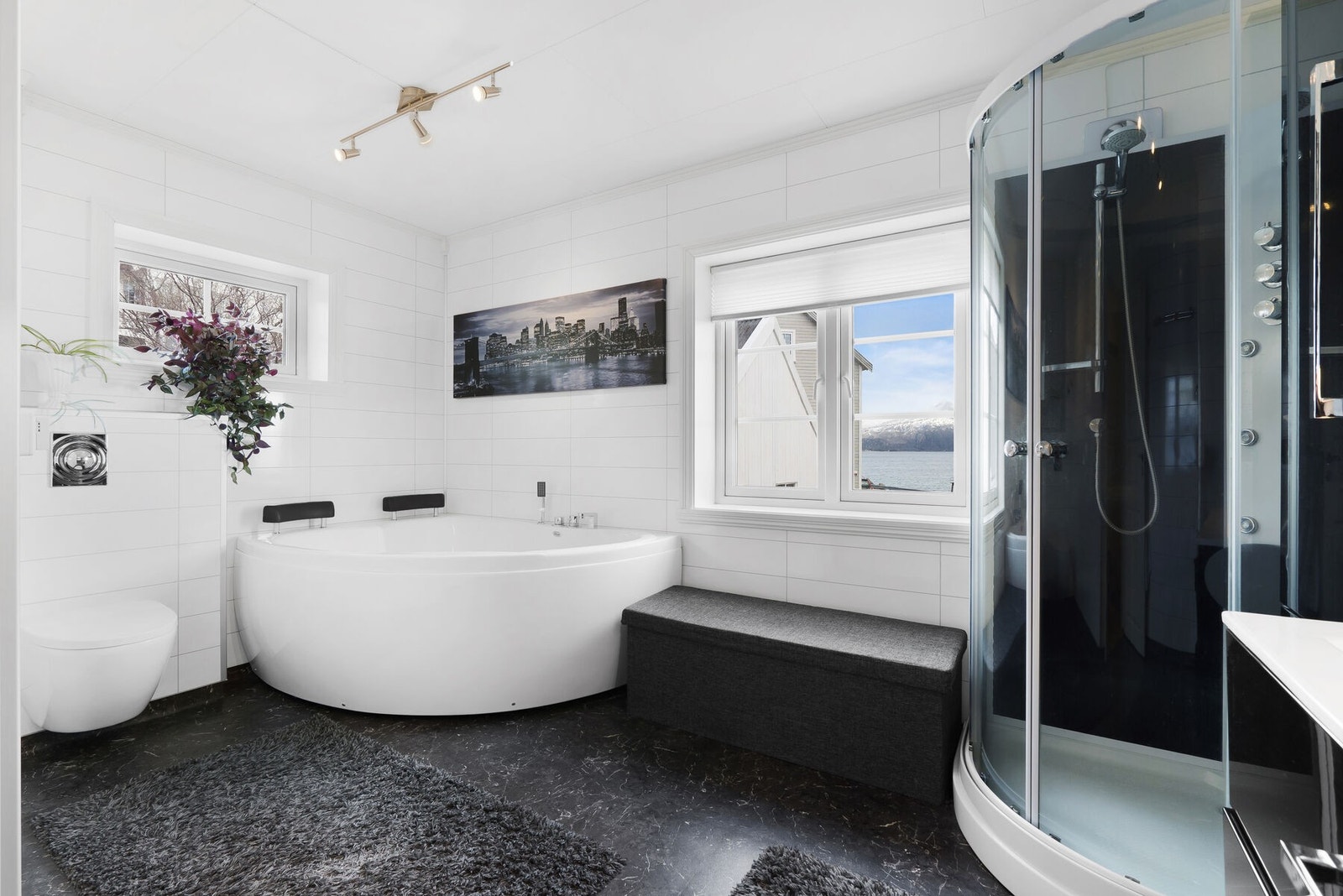 Badet har varme i gulv! Galleribilde