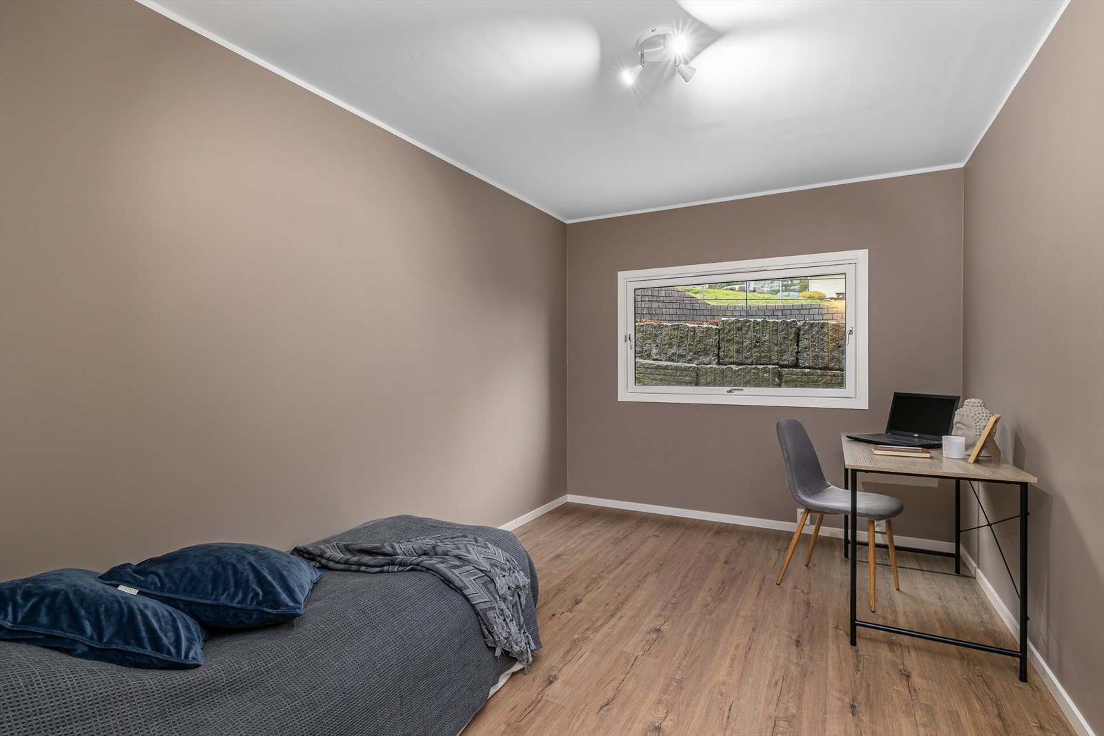 Leiligheten er innredet med tre delikate soverom. Galleribilde