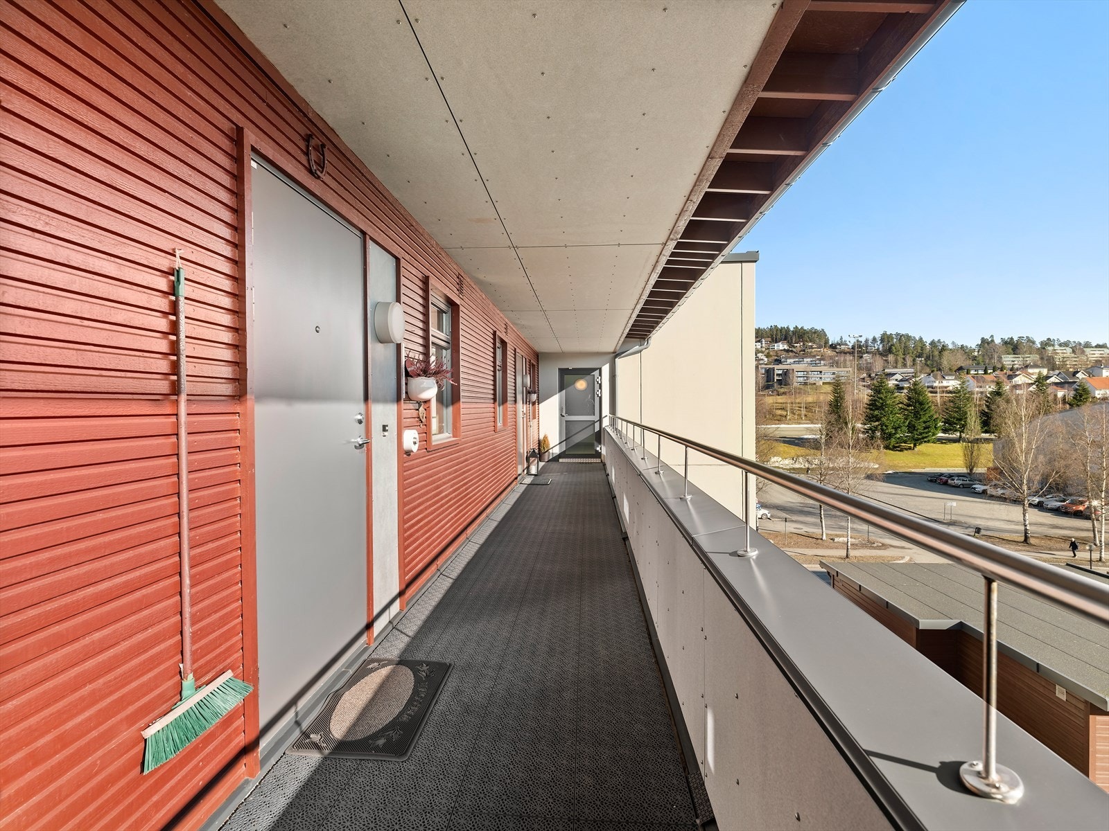 Veranda ved inngang Galleribilde