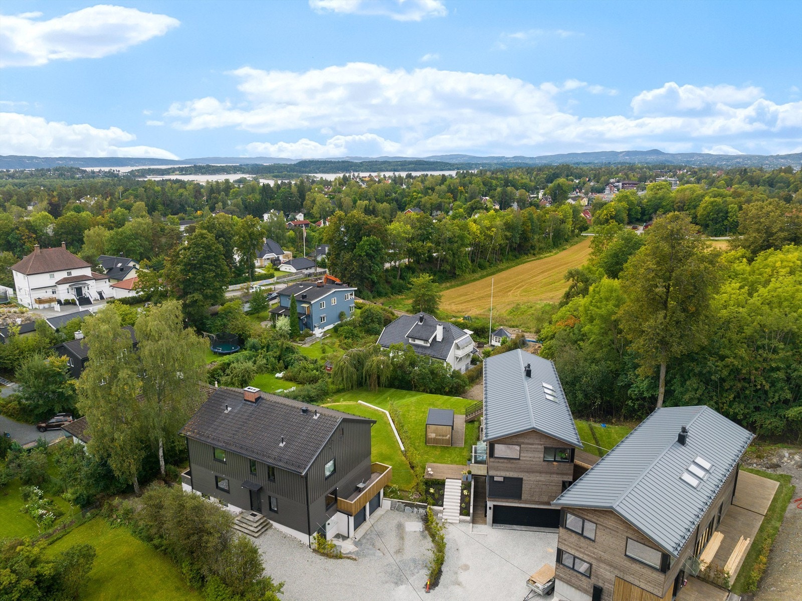 Attraktiv eiendom beliggende i et hyggelig og barnevennlig boligområde på Stabekk Galleribilde