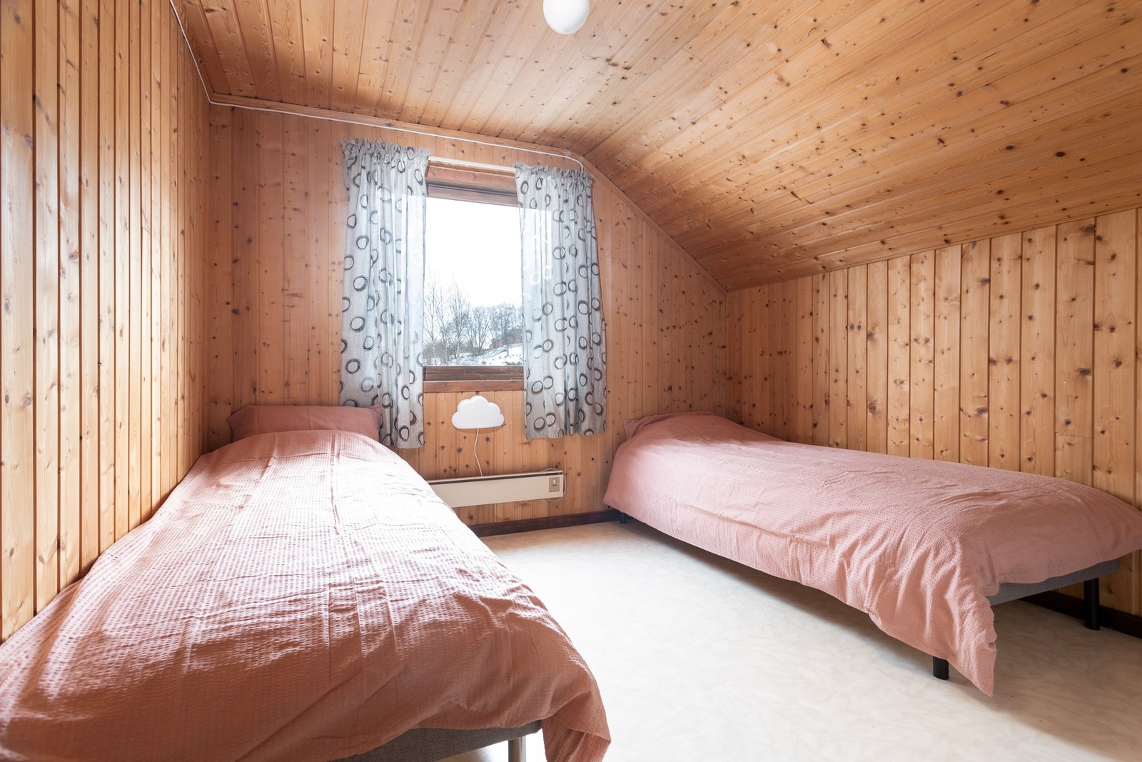 Soverom - ca 11 kvm. Galleribilde