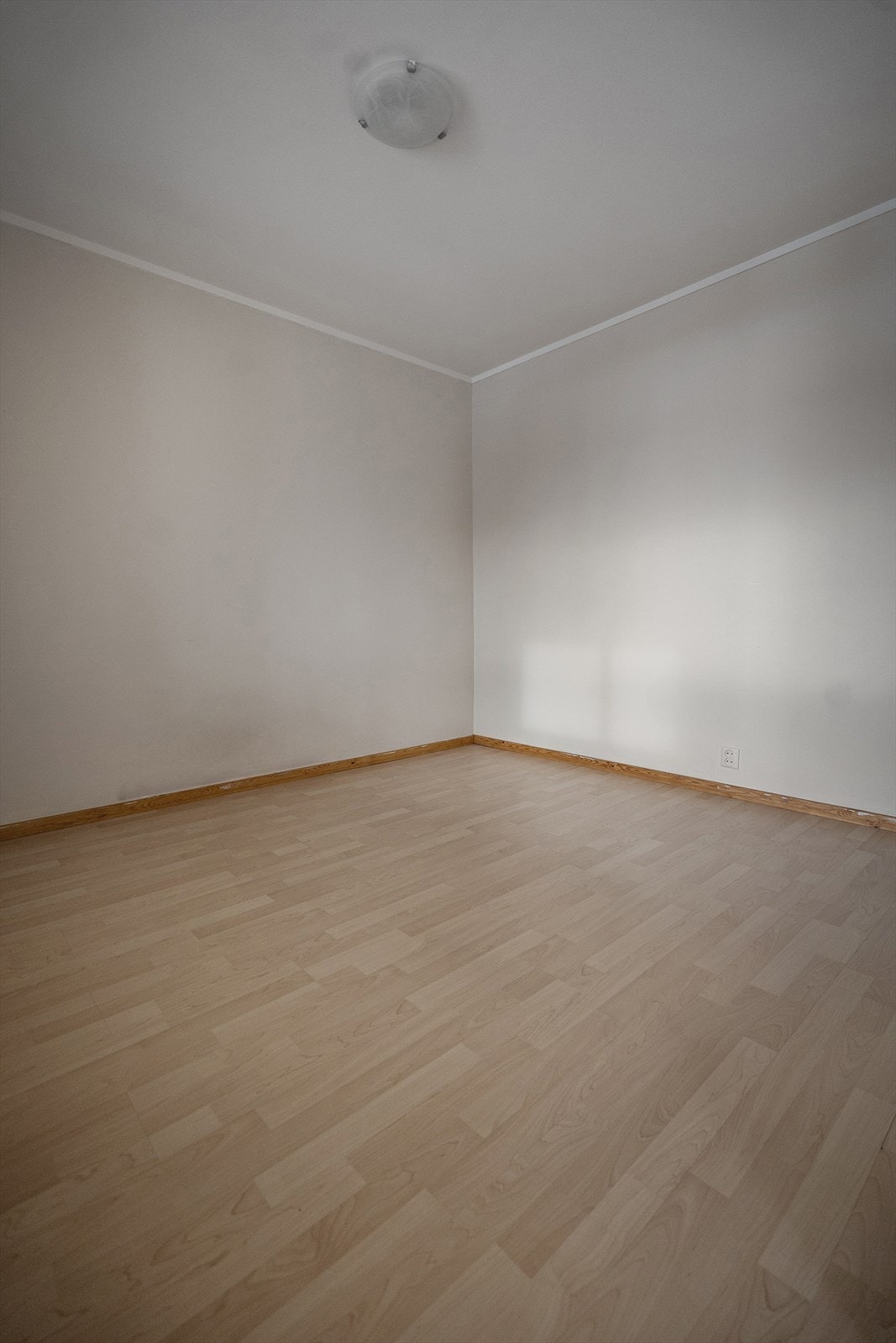 På soverommet har du plass til seng, kontorpult og garderobeløsninger etter eget ønske og behov. Galleribilde