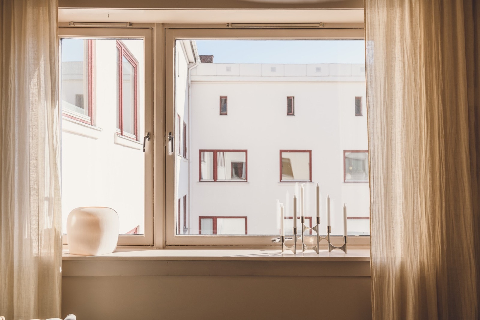 Gode lysforhold og luftig atmosfære. Galleribilde