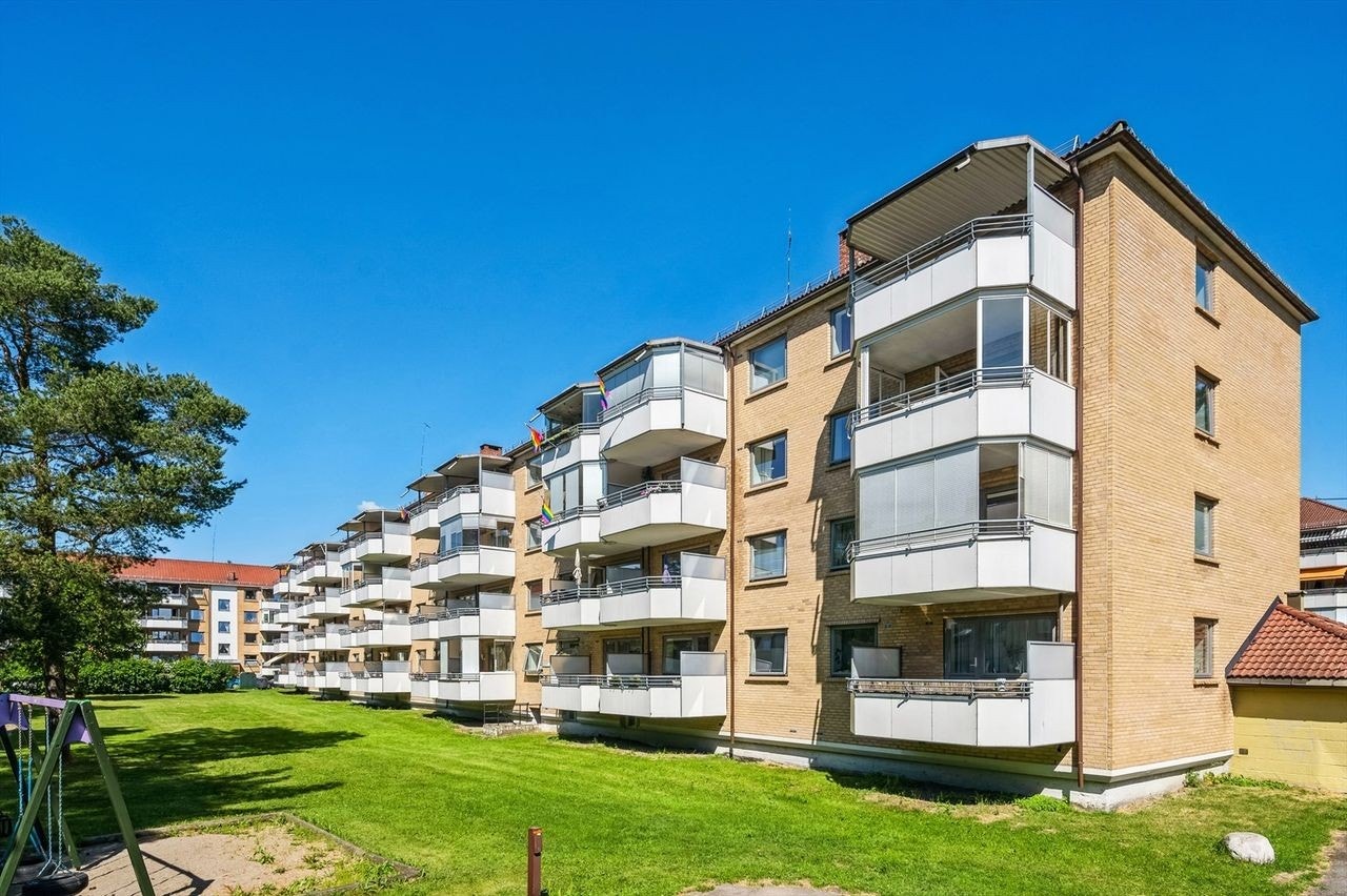 Her vil du bo sentralt, samt tett på vakre Østmarka med et rikt utvalg av tur- og rekreasjonsmuligheter, blant annet Ulsrudvannet og Nøklevann med fine badeplasser og unike turmuligheter året rundt. Galleribilde