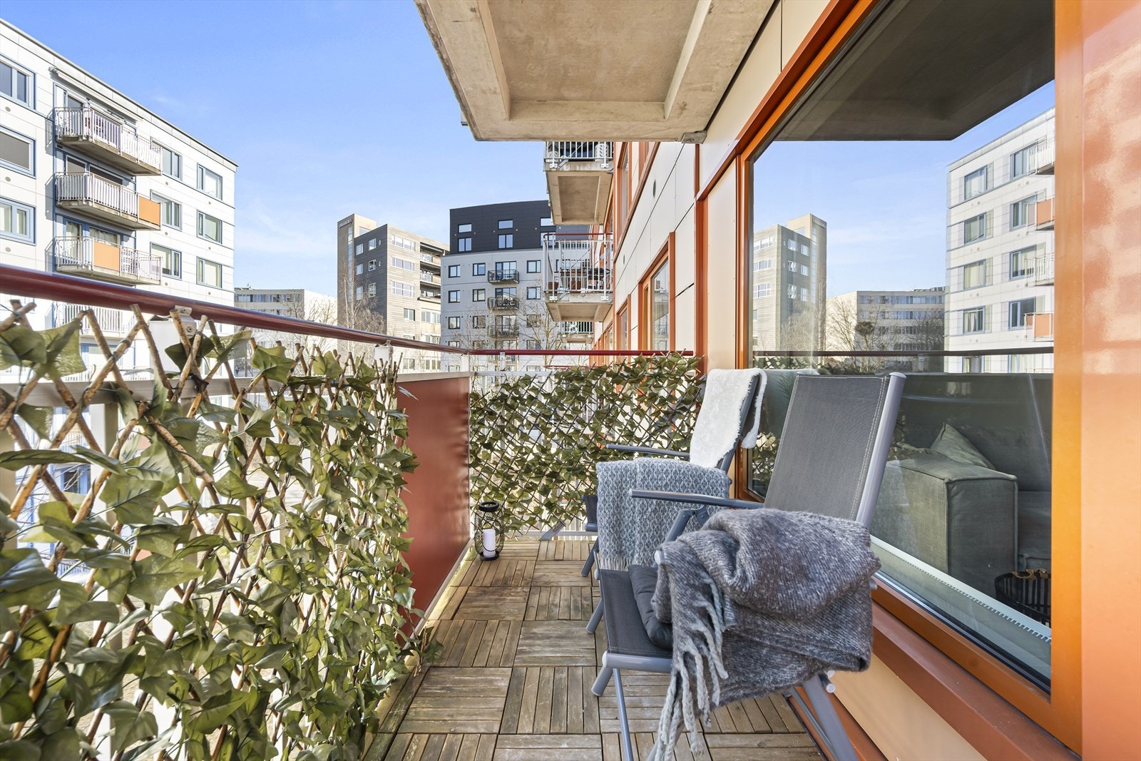 Leiligheten byr på en svært hyggelig østvendt balkong på ca. 5 m². Galleribilde
