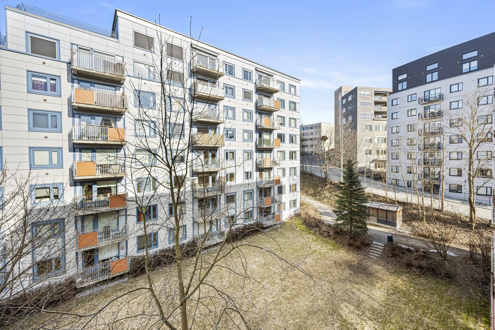 Utsyn fra balkongen. Galleribilde