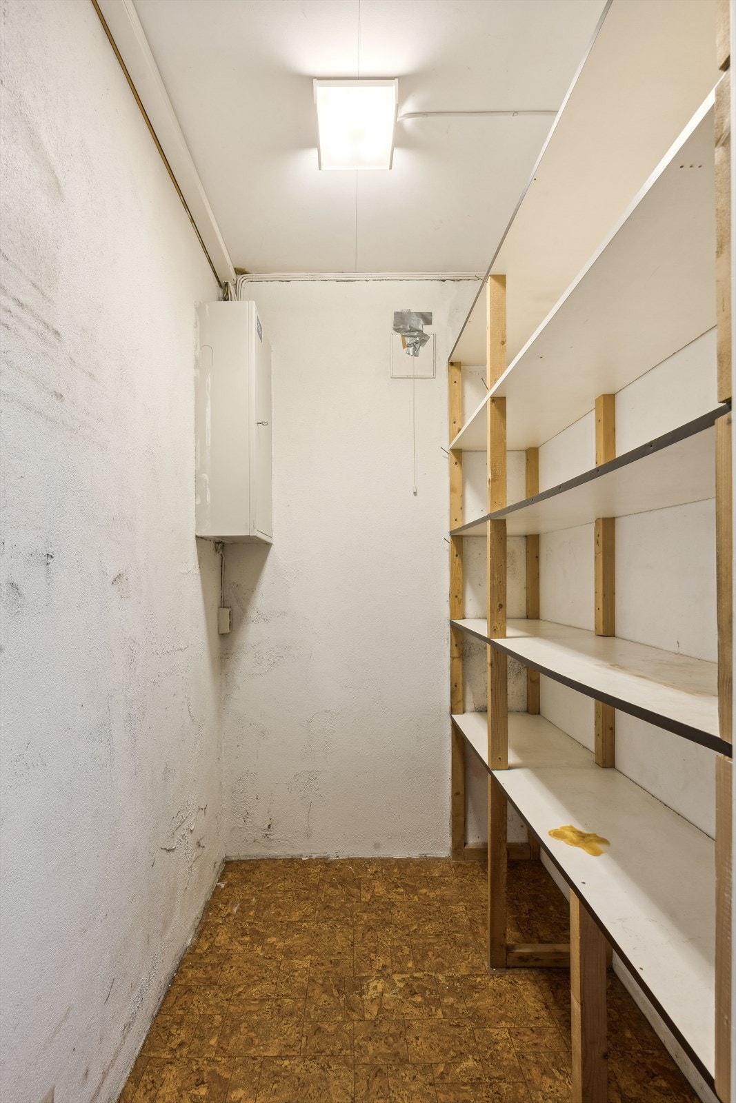 Kjellerbod 2. Galleribilde