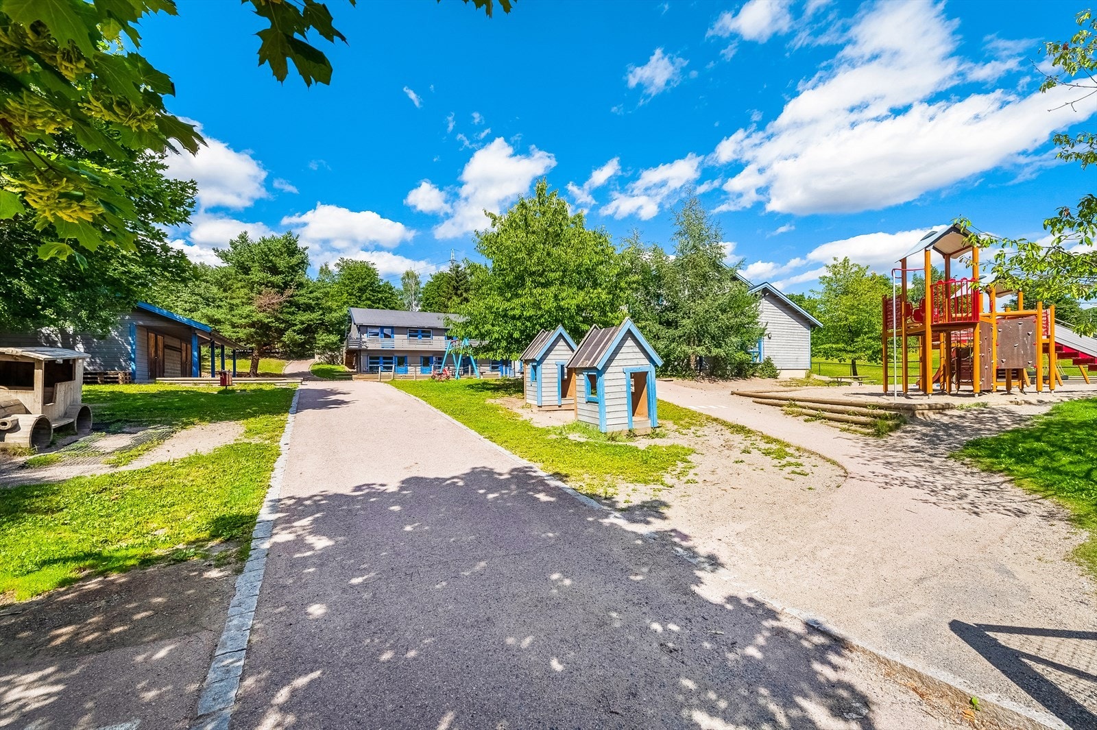 - Refstad barnehage i nærheten - Galleribilde