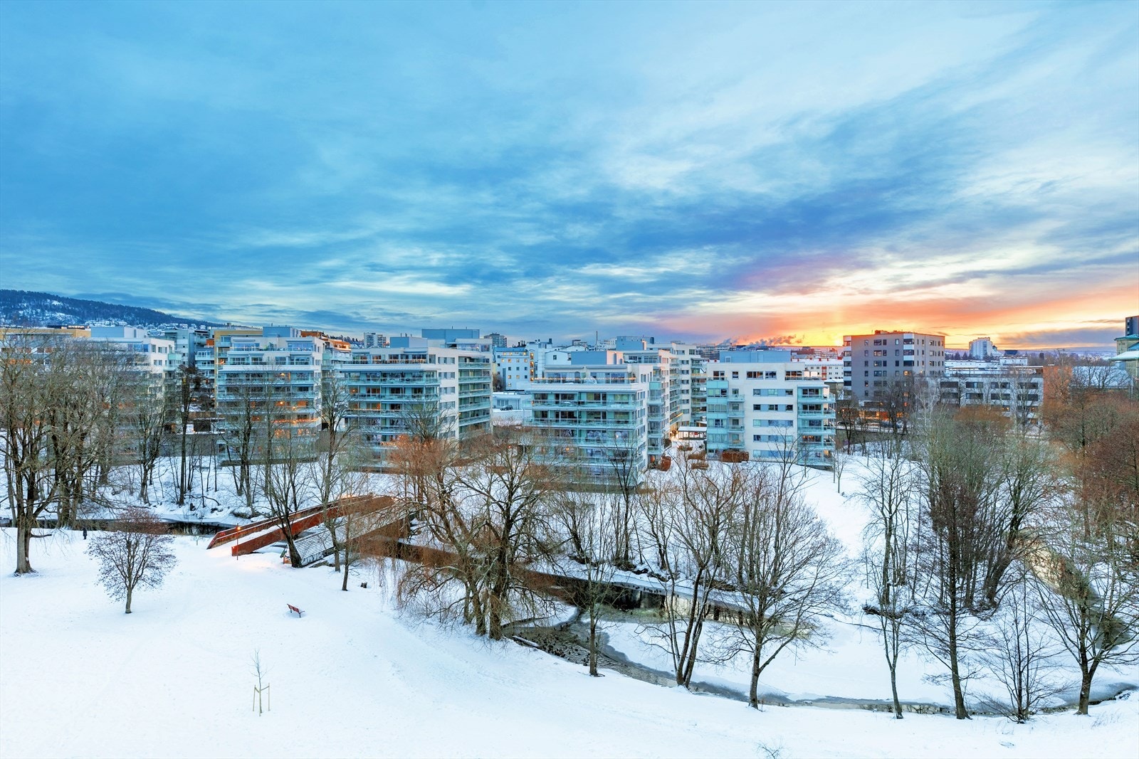 Morgensolen kan nytes fra balkongen da den ligger mot øst Galleribilde