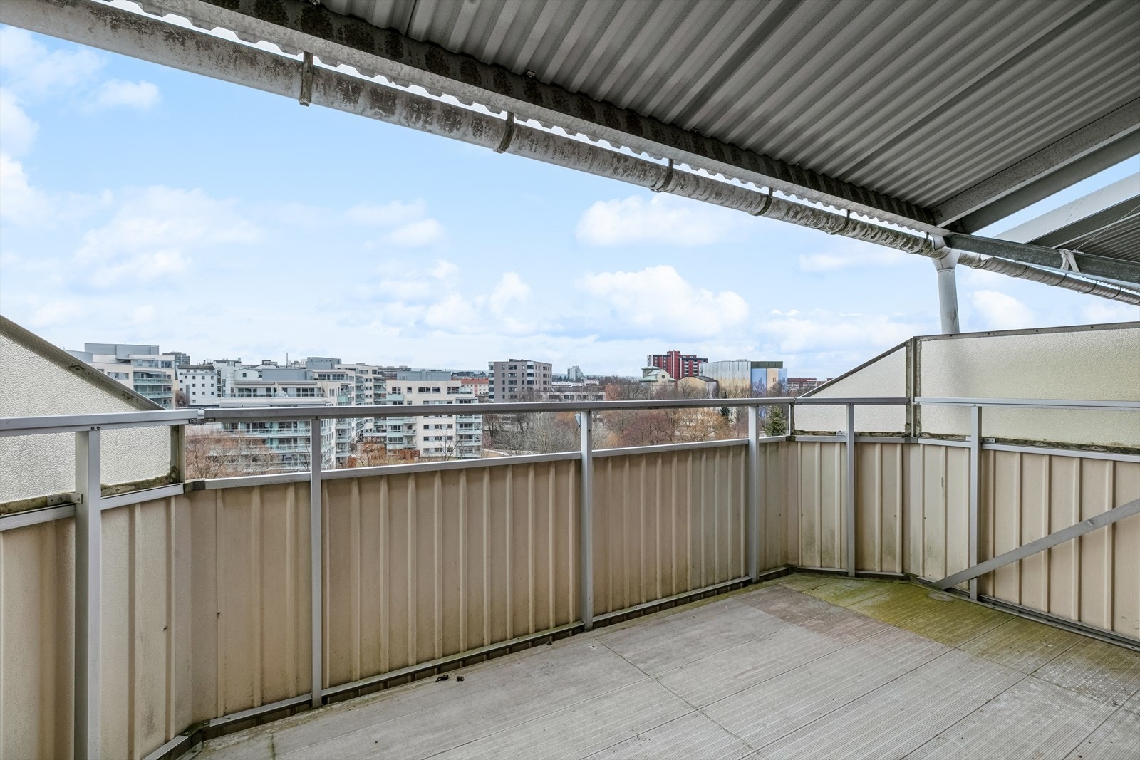 Overbygget balkong med utsikt mot Sandaker/Storo Galleribilde