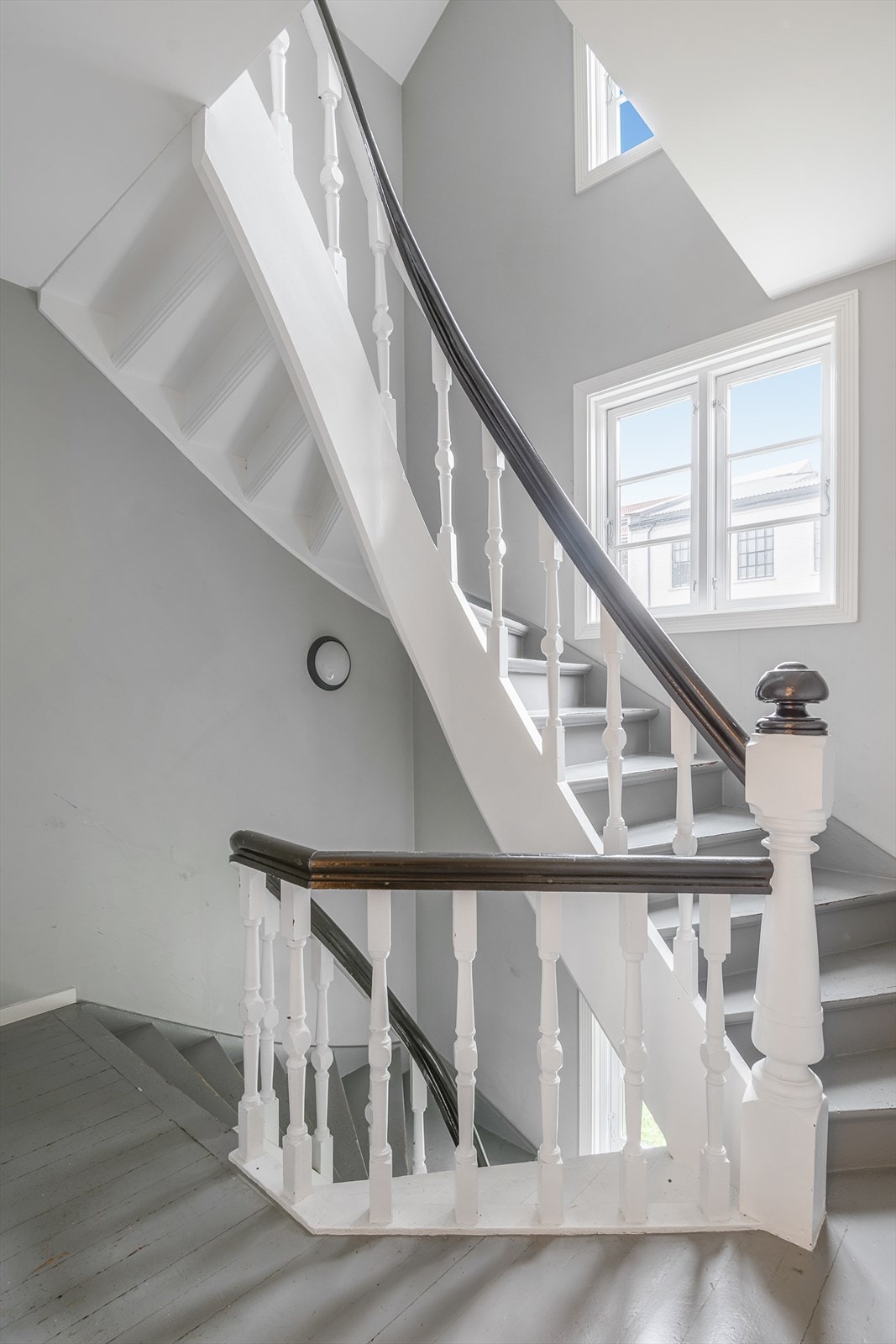 Fra felles trappegang Galleribilde