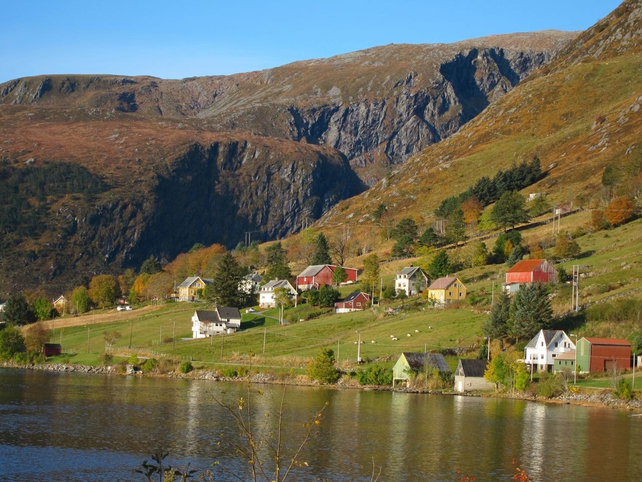 Idyllisk beliggenhet ved Dalavatnet. Galleribilde