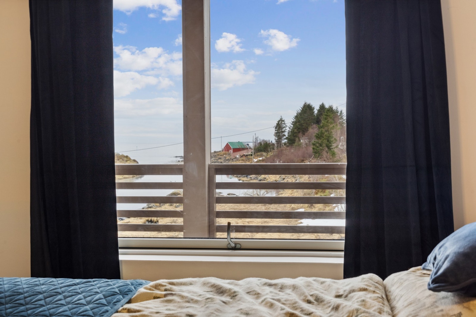 Utsikt fra hovedsoverom. Galleribilde