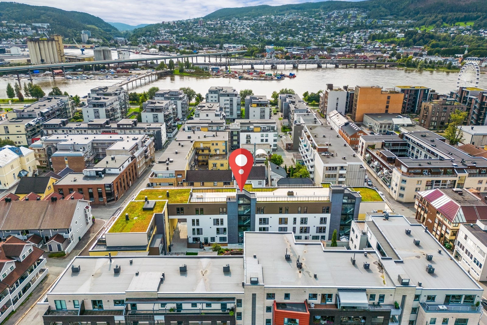 Universitetet i Drammen ligger en 20 minutters gåtur fra ditt nye hjem. Galleribilde