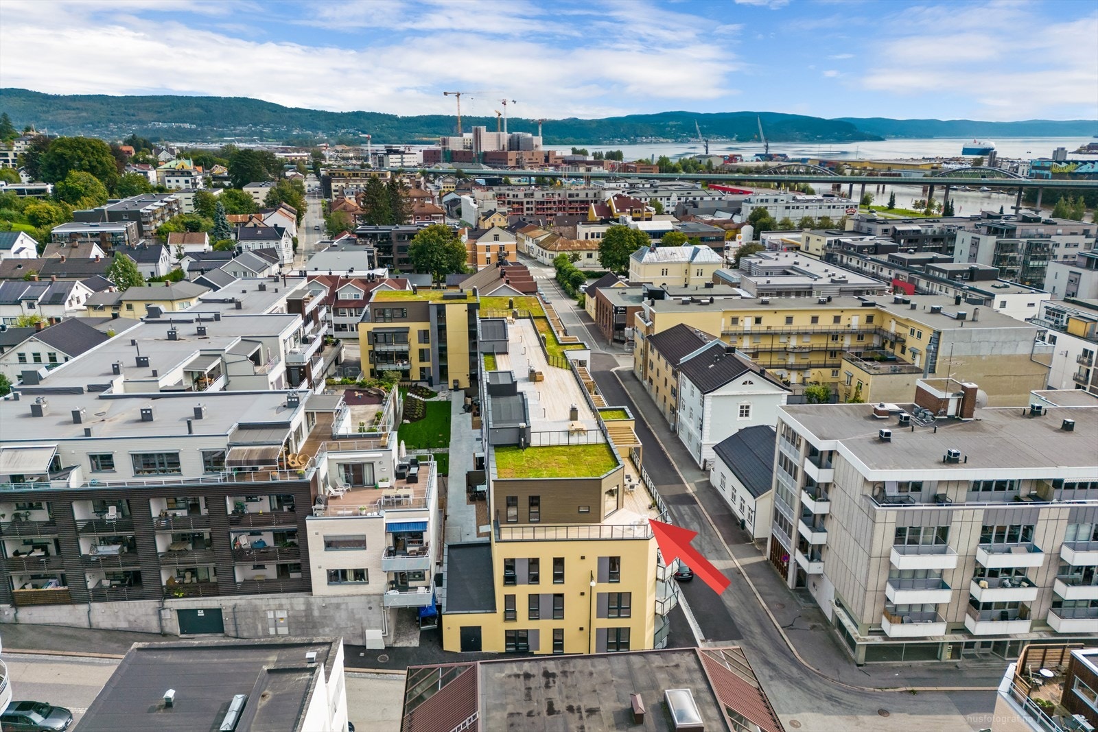 Her slipper du å bruke tid på vedlikehold og oppussing i mange år fremover, og du har alt du trenger i nærheten. Galleribilde