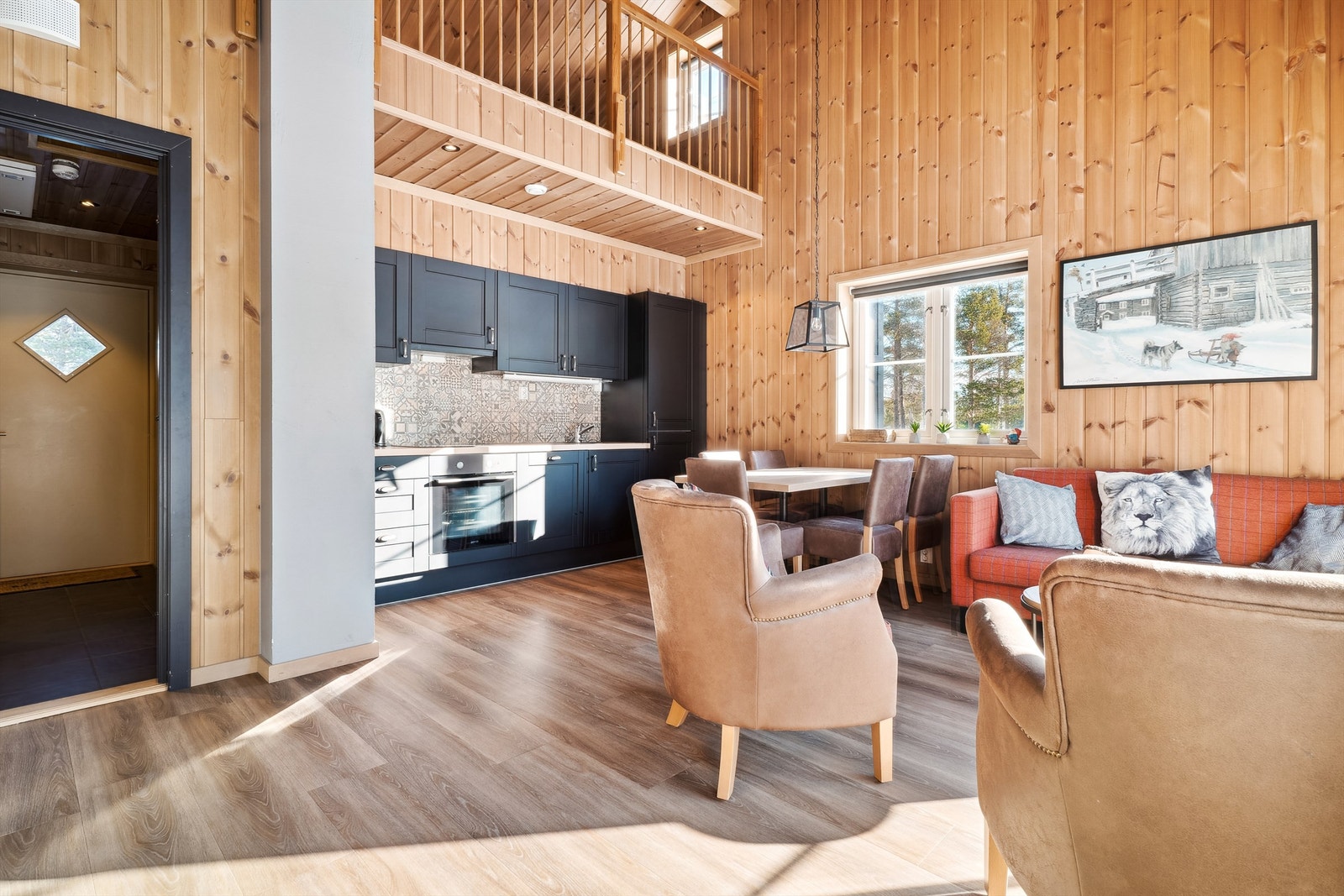 Åpen og sosial stue-/kjøkkenløsning Galleribilde