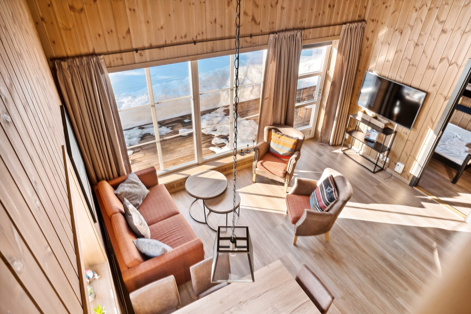 Parkettgolv med elektriske varmekabler i alle rom Galleribilde