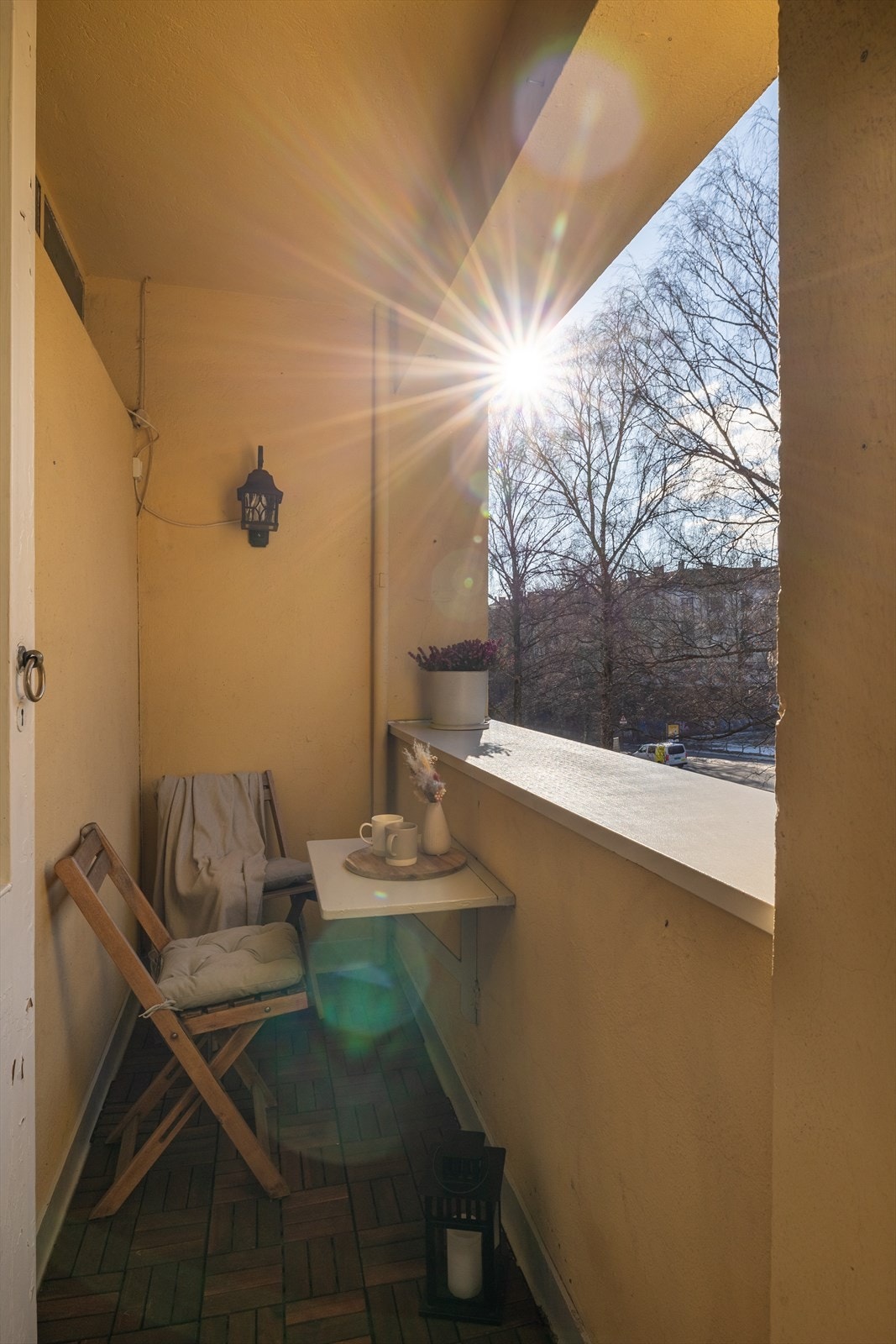 Leiligheten har to balkonger på hhv. 4,5 og 2,5 kvm med gode solforhold! Galleribilde