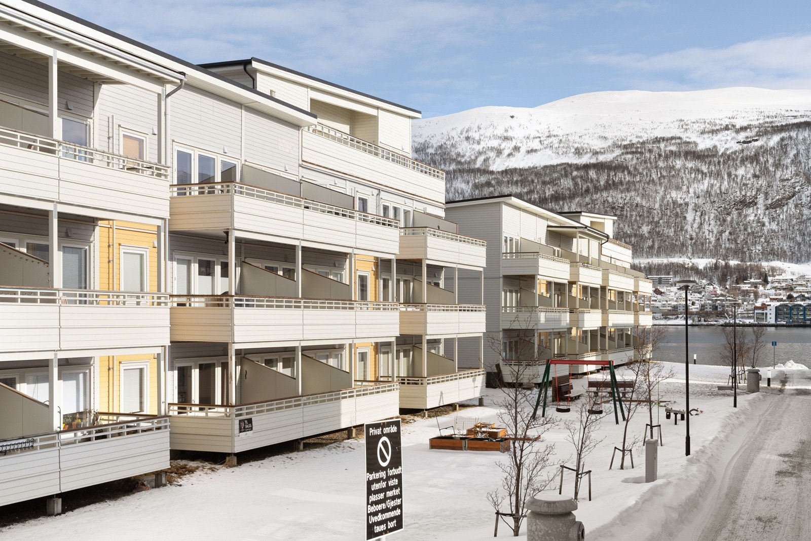 En flott og sørvendt 2-roms med attraktiv beliggenhet på Bjerkaker. Galleribilde