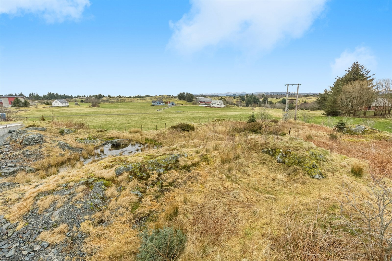 Tomta kan skilte med gode lys- og solforhold Galleribilde